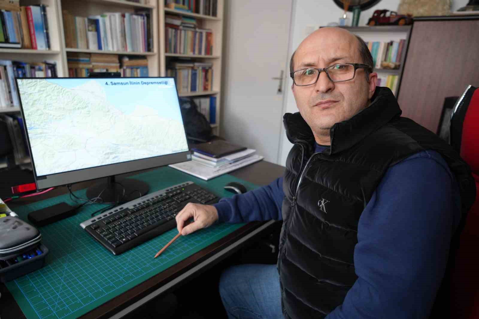 Samsun için kritik deprem uyarısı: Dikey yapılaşma ve dolgu alanları riski büyütüyor
Samsun için kritik deprem uyarısı: Dikey yapılaşma ve dolgu alanları riski büyütüyor