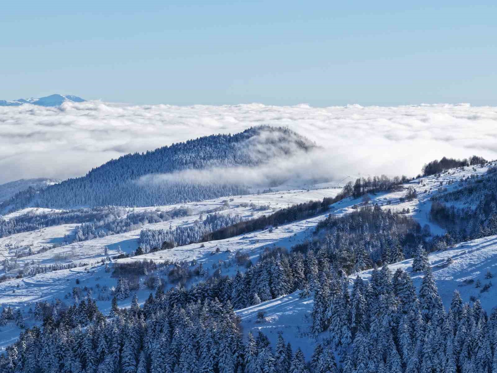Samsun merkezde kar yağışı etkili oldu
