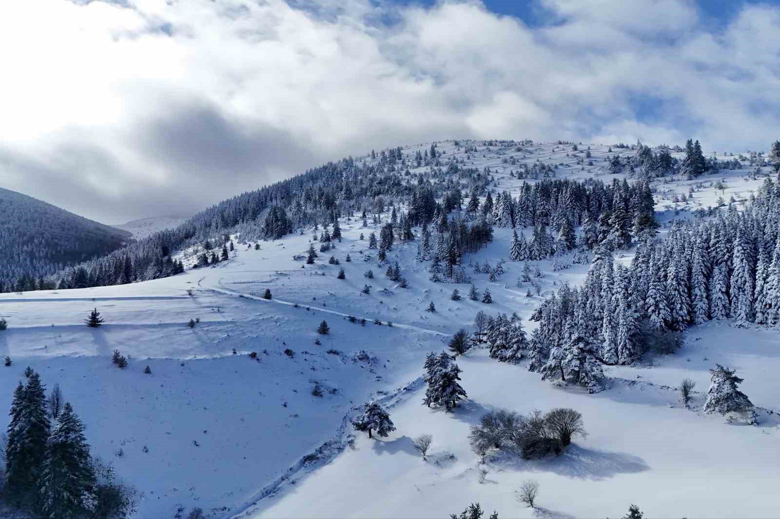 Samsun merkezde kar yağışı etkili oldu
