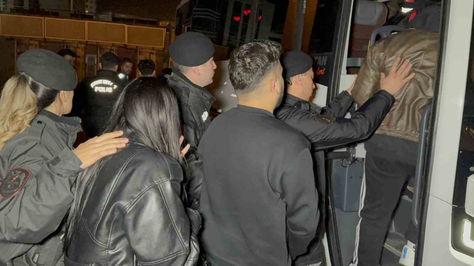 Samsun merkezli 6 ilde yasa dışı bahis operasyonu: 14 tutuklama
