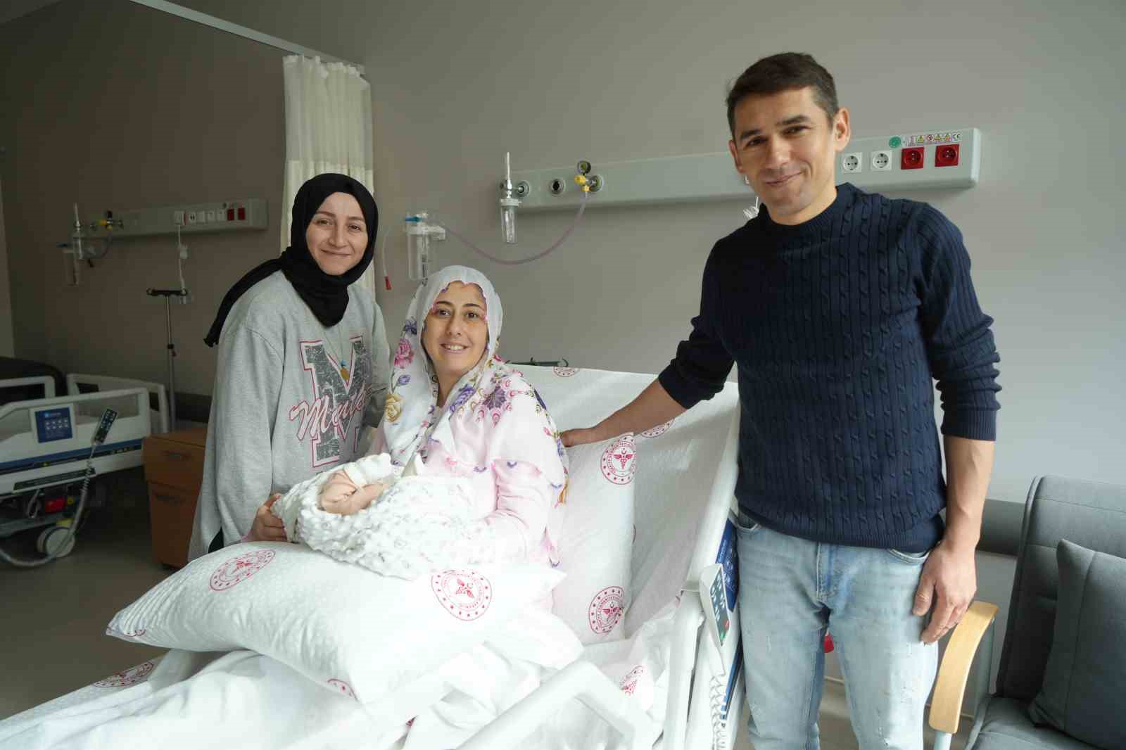 Samsun Şehir Hastanesi’nde kadın doğum ve çocuk klinikleri hizmette: İlk bebekler dünyaya geldi
