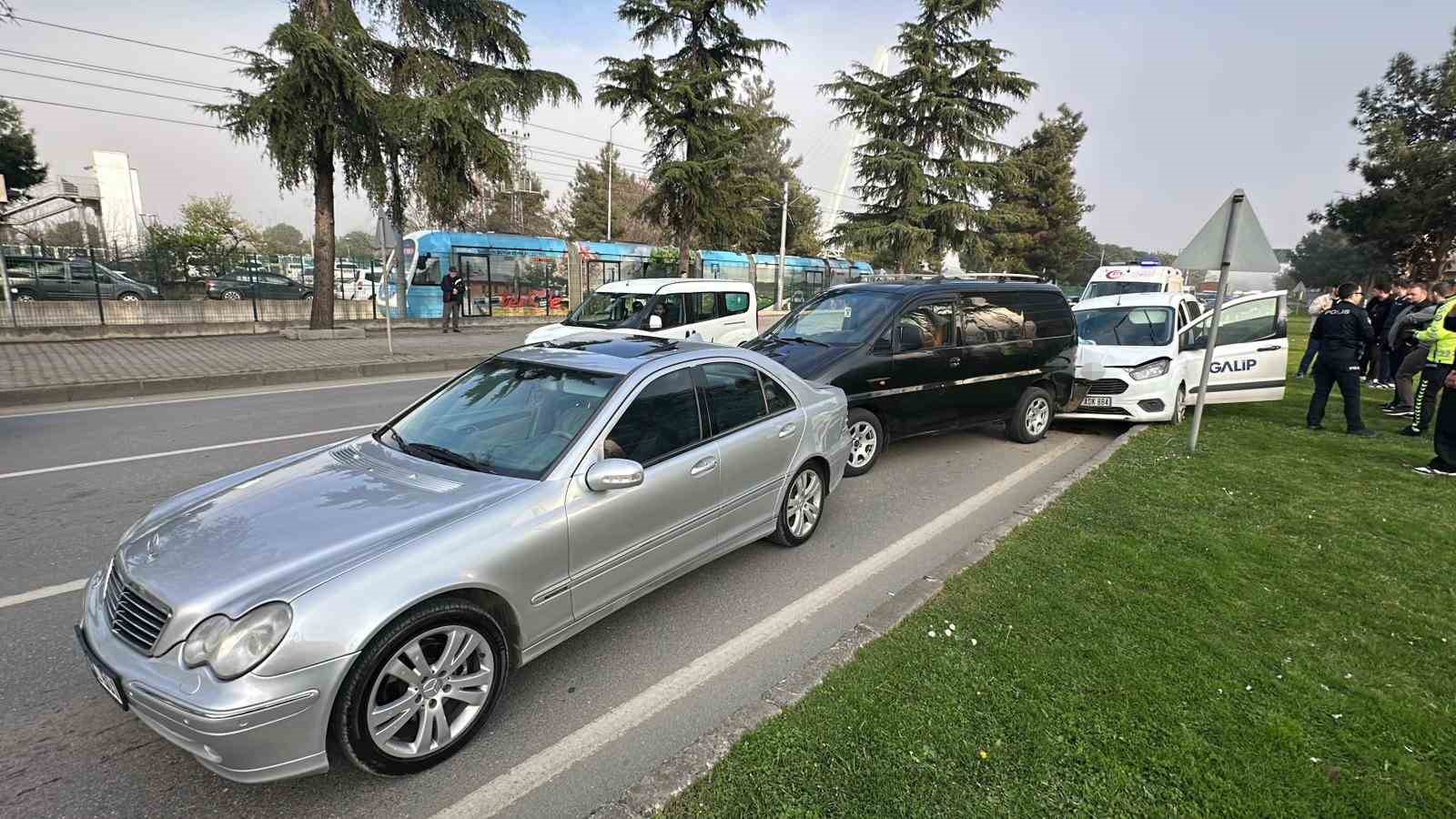 Samsun’da 4 araçlı zincirleme kaza: 3 yaralı
