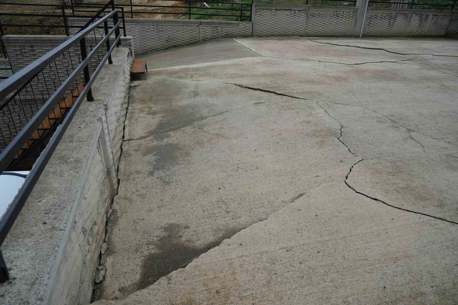 Samsun’da apartmanlarda derin çatlaklar: Bina sakinleri tedirgin
