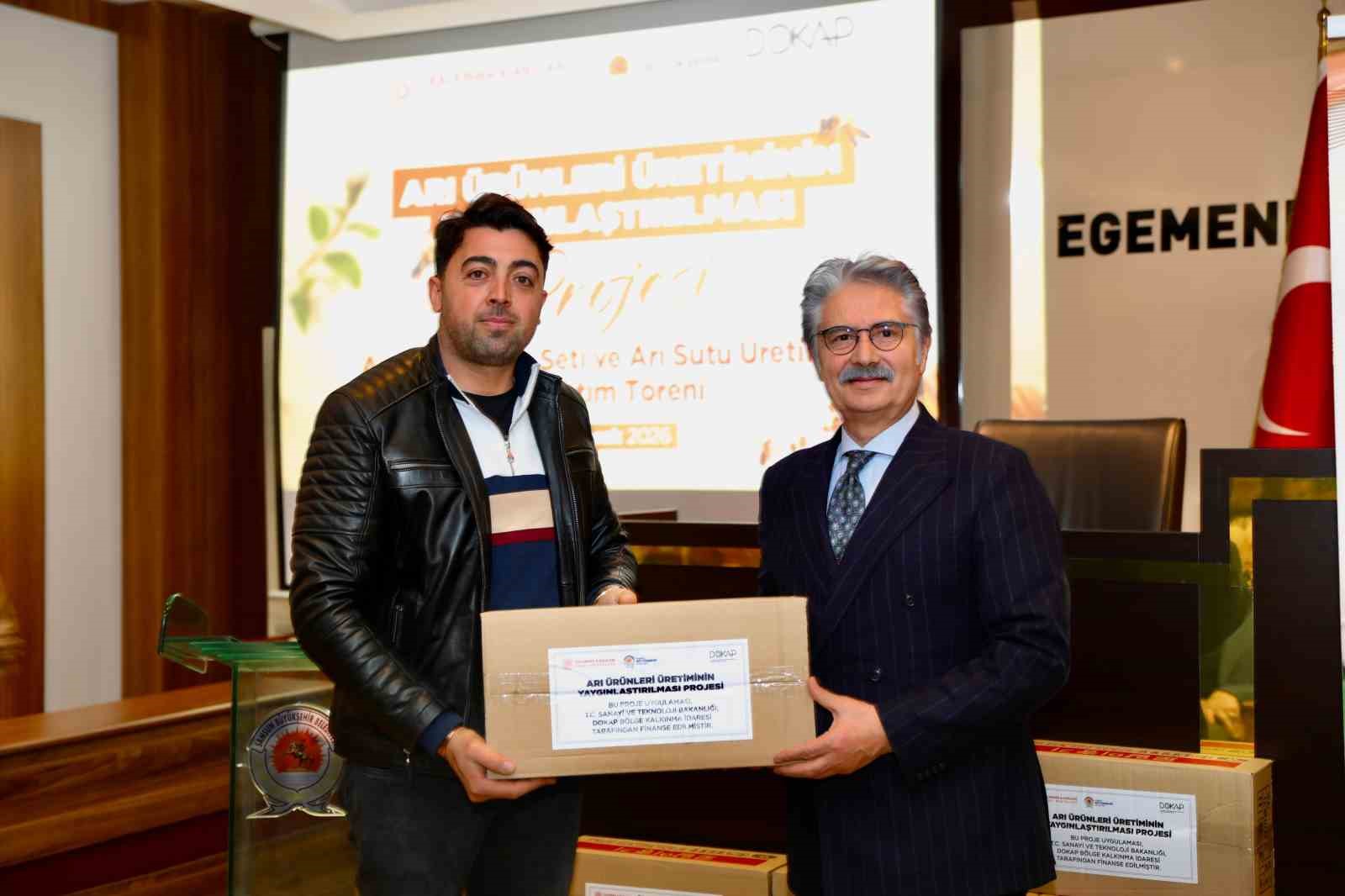 Samsun’da arıcılara üretim seti desteği
