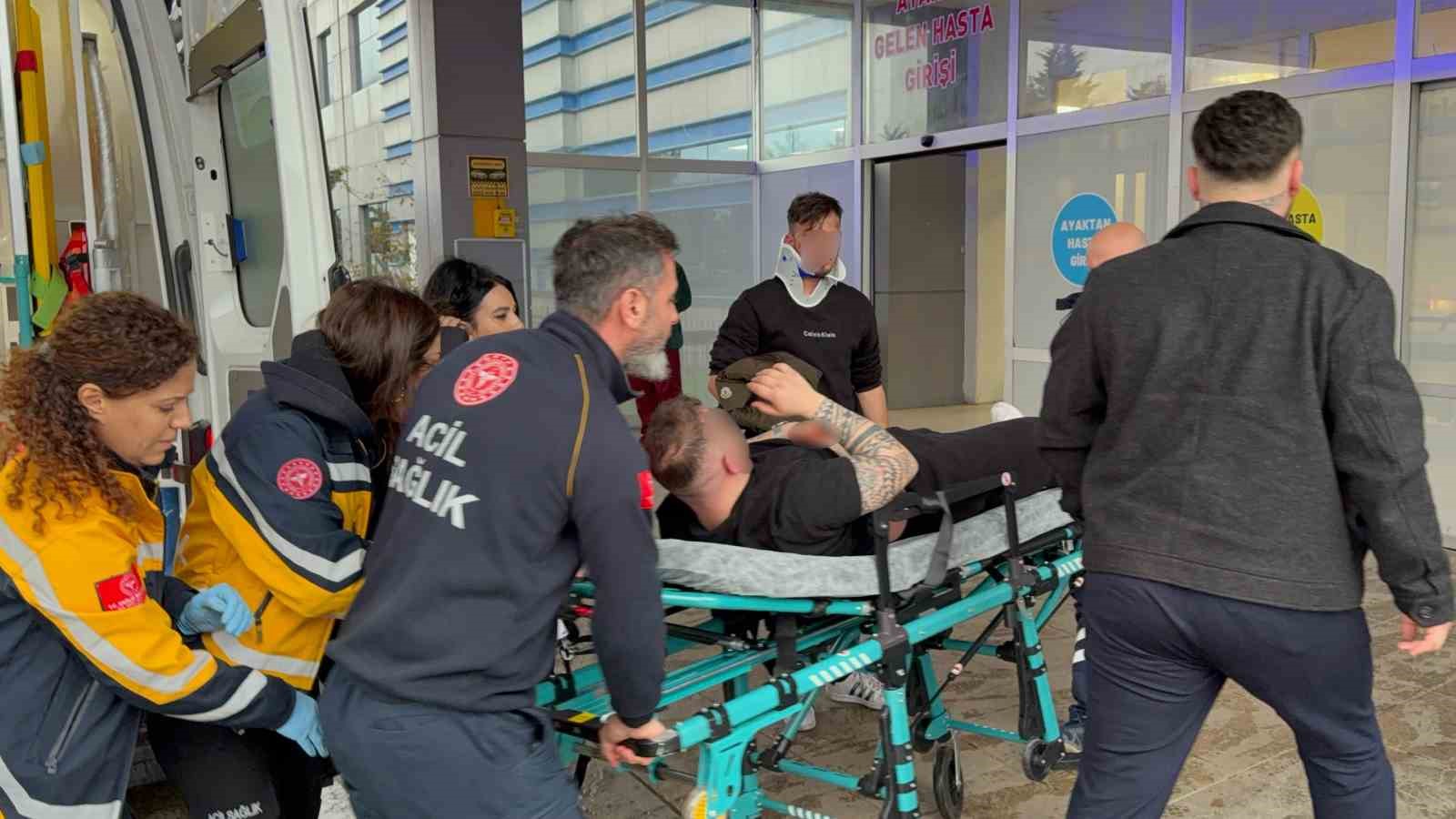 Samsun’da bıçaklı kavga: 2 yaralı
