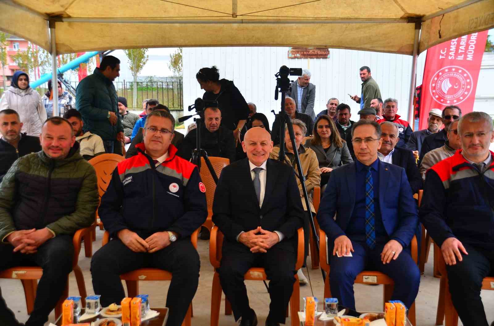 Samsun’da çiftçilere sorgum sudan tohumu dağıtıldı
