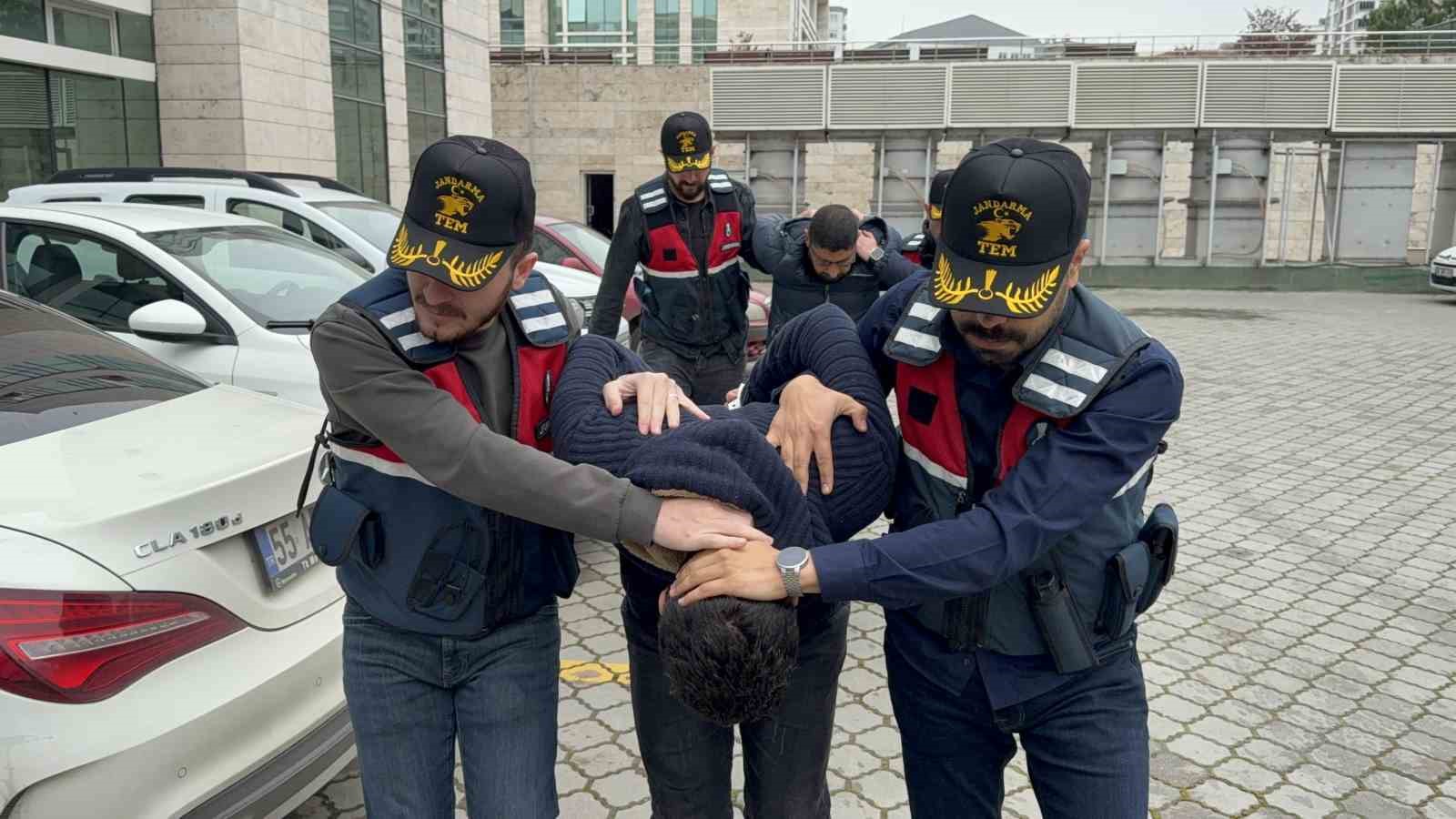 Samsun’da DEAŞ şüphelilerine şafak baskını: Yabancı uyruklu 2 gözaltı
