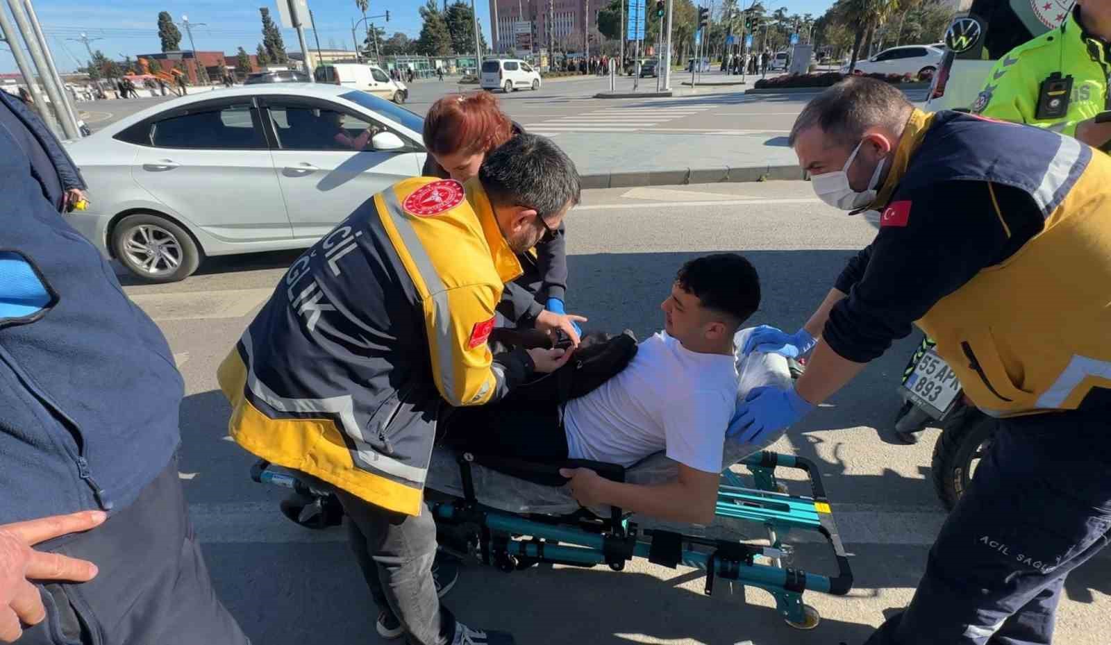 Samsun’da devrilen motosikletin sürücüsü yaralandı
