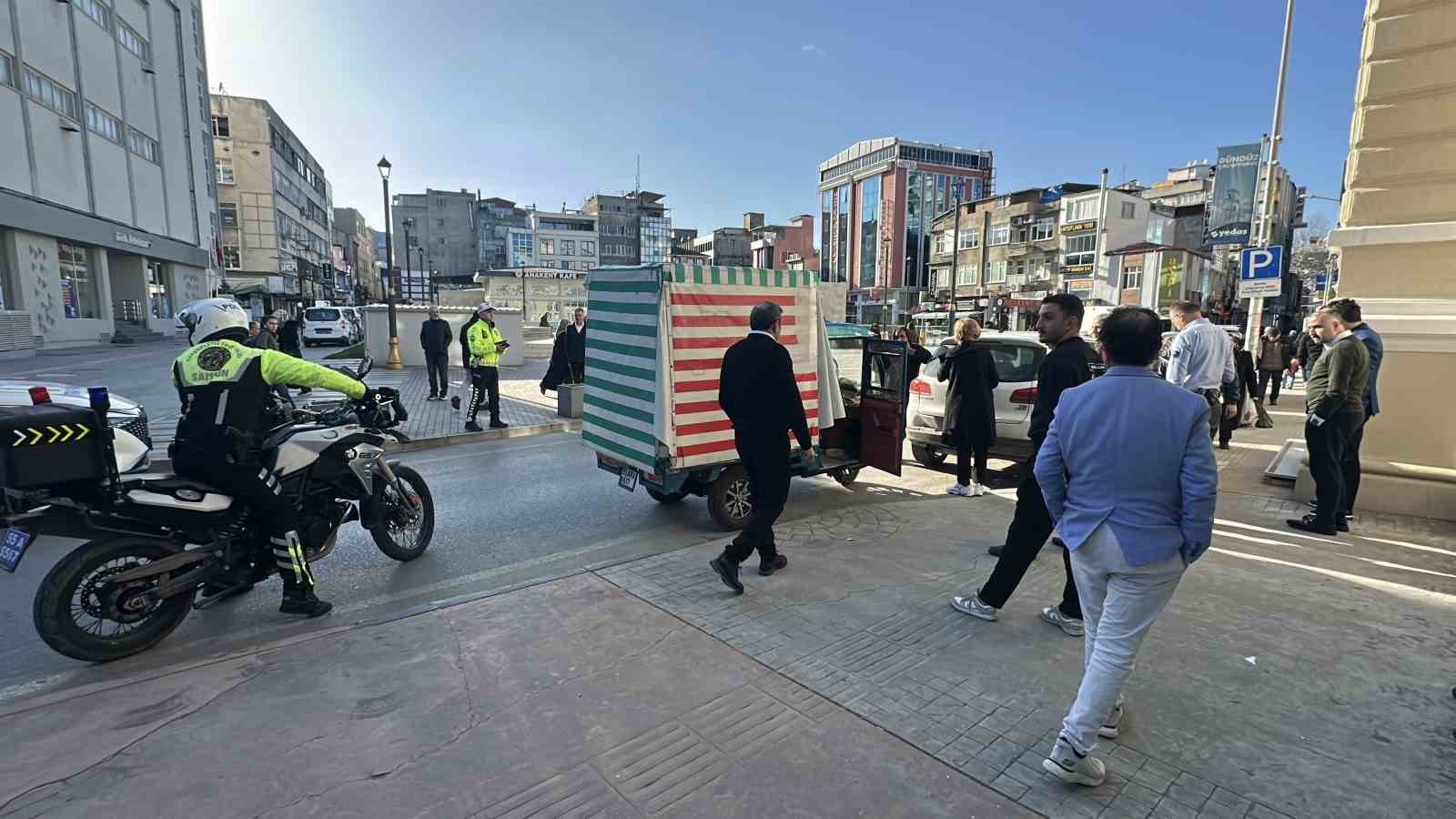 Samsun’da elektrikli motor park halindeki araca çarptı: 1 yaralı
