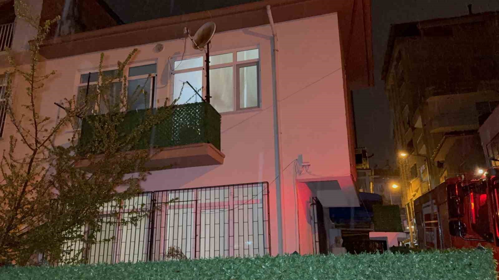 Samsun’da ev yangını: Anne ve 6 aylık bebeği hastanelik oldu
