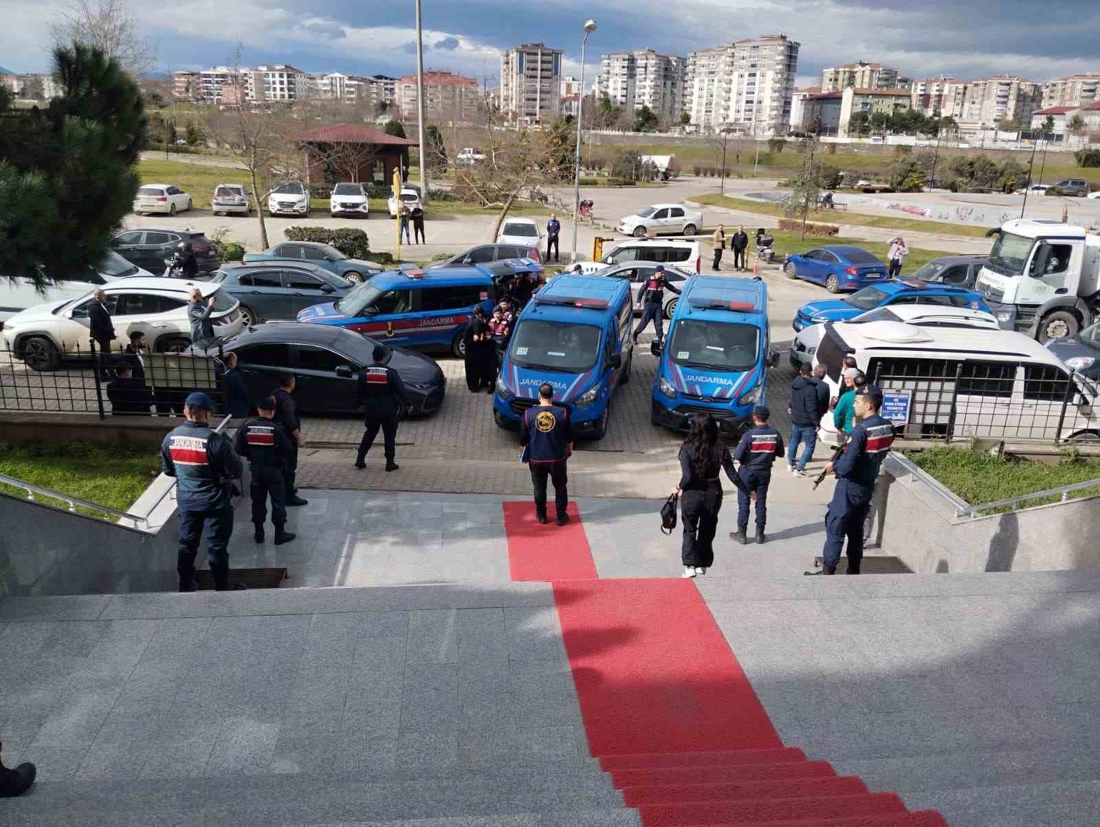 Samsun’da fuhuş operasyonunda 8 kişi adliyede
