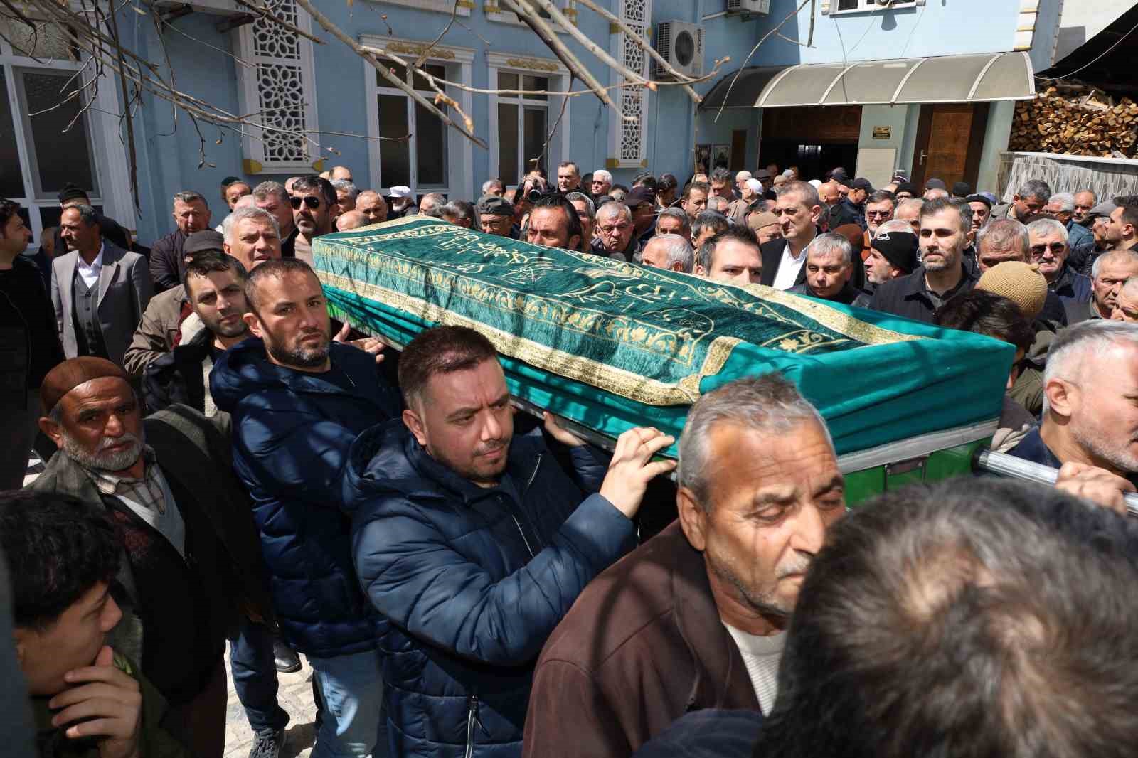 Samsun’da iki kardeş yan yana toprağa verildi
