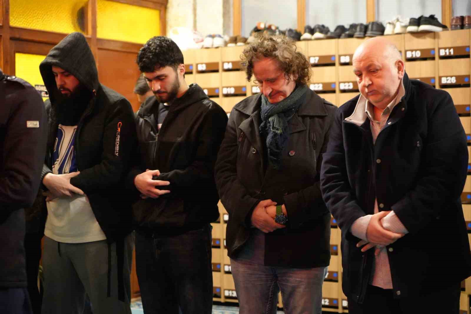 Samsun’da ilk teravih namazı kılındı
