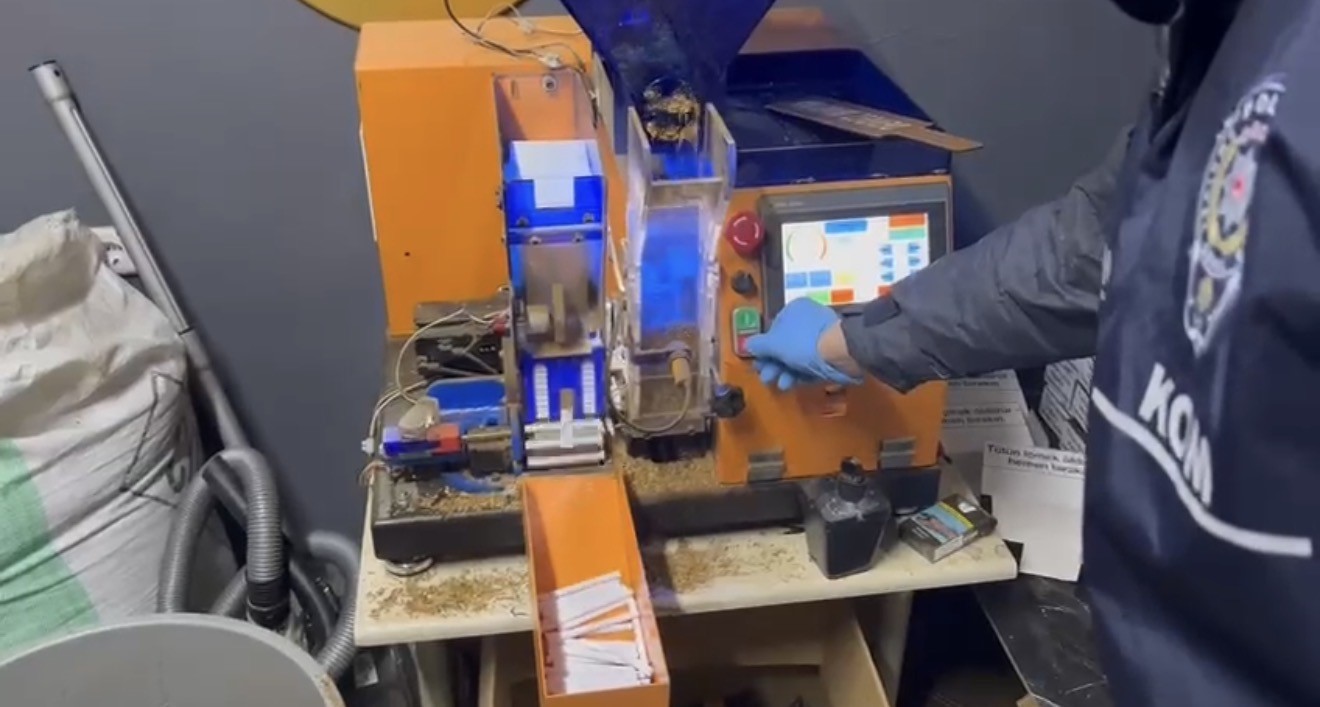 Samsun’da kaçak sigara ve tütün operasyonu: 280 bin adet makaron, 40 bin adet sigara ele geçirildi
