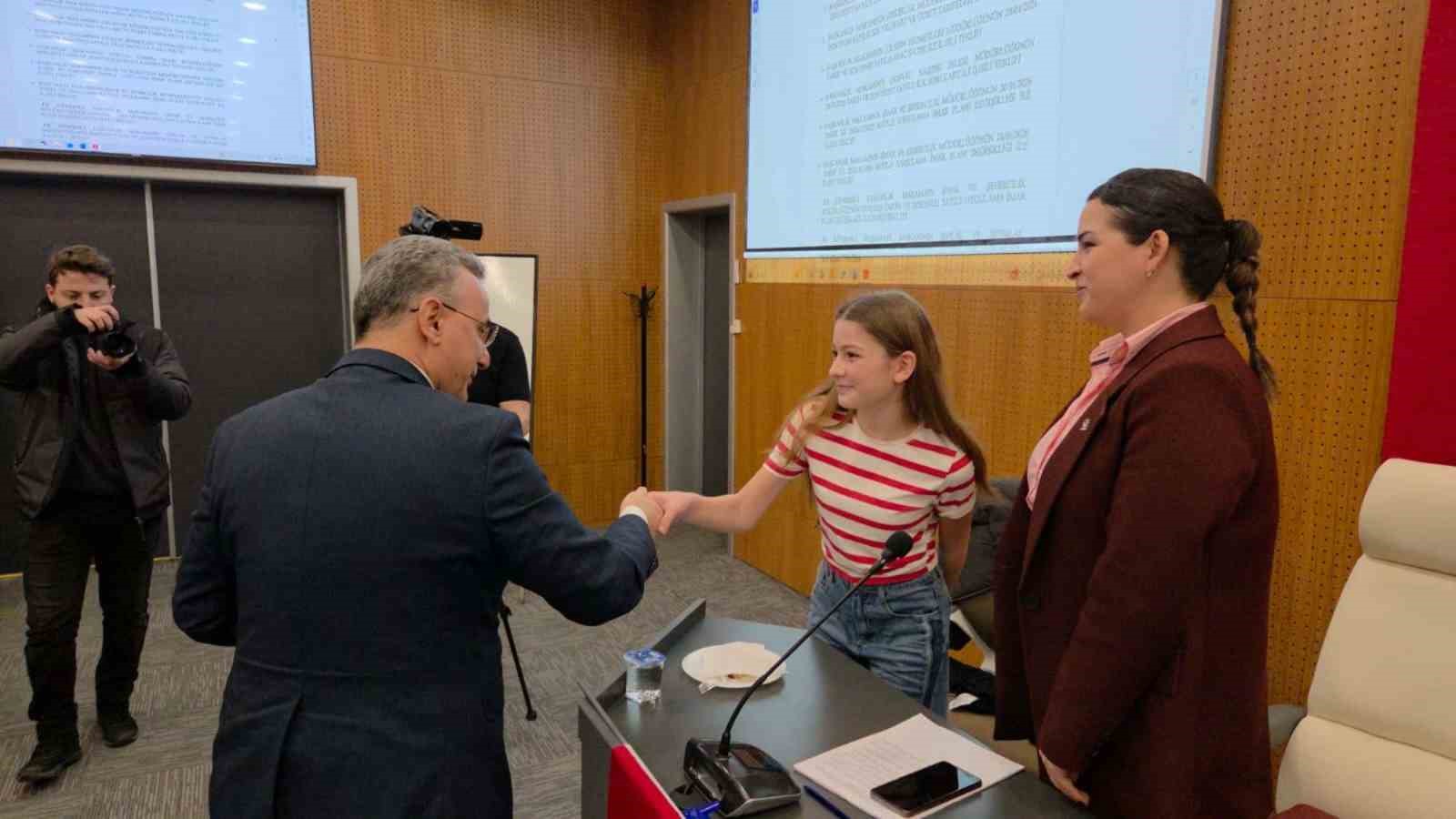 Samsun’da konteynerde bulunan 9 köpekle ilgili rapor açıklandı: "Doğal ölüm"
