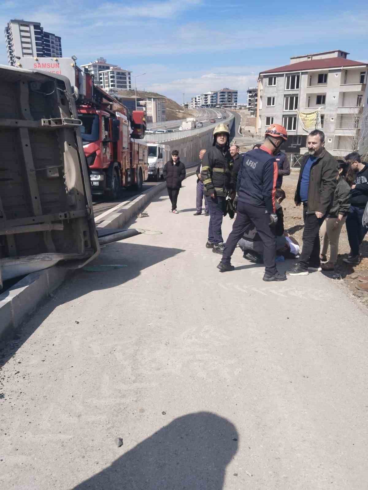 Samsun’da minibüs devrildi: 1 yaralı
