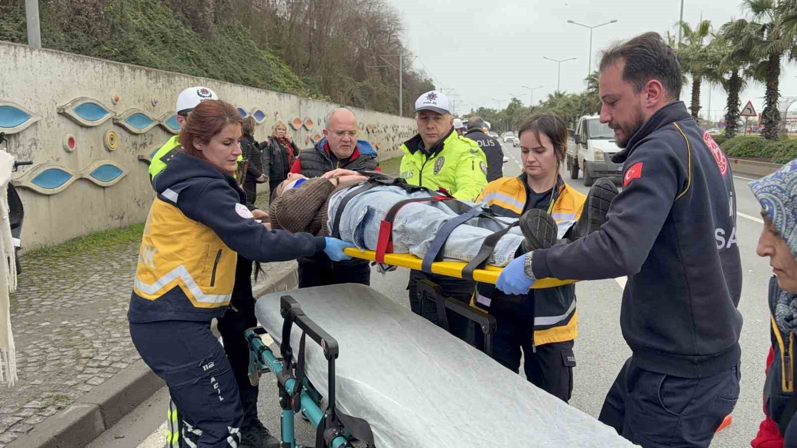 Samsun’da motosikletli genç kadın yaralandı
