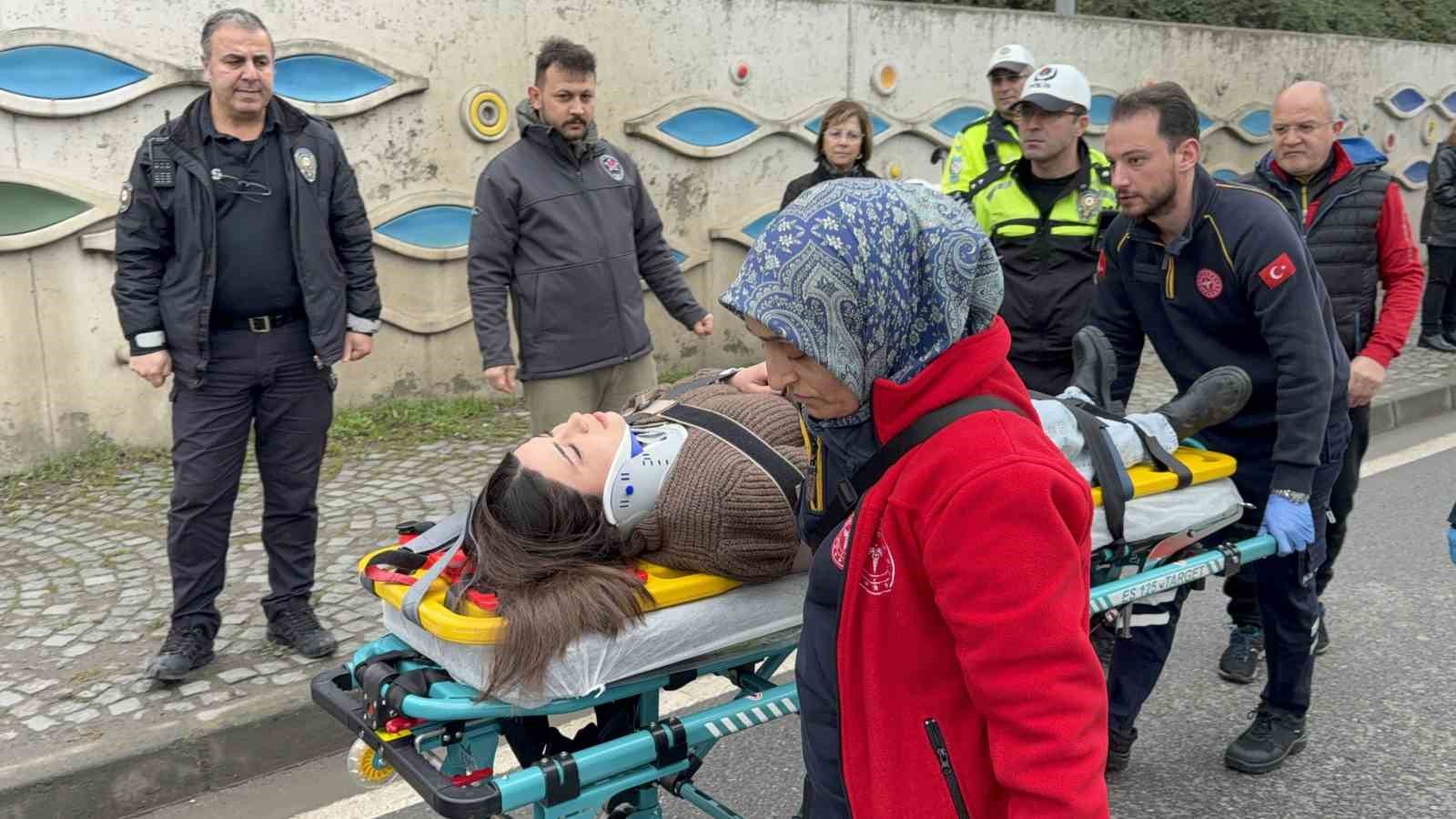 Samsun’da motosikletli genç kadın yaralandı
