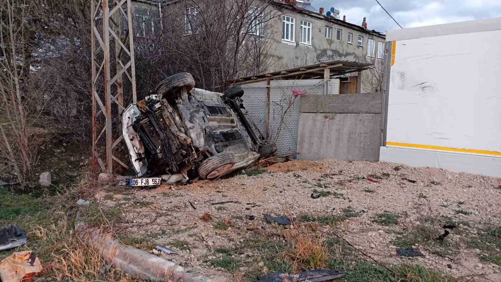 Samsun’da otomobil takla attı: 2 yaralı
