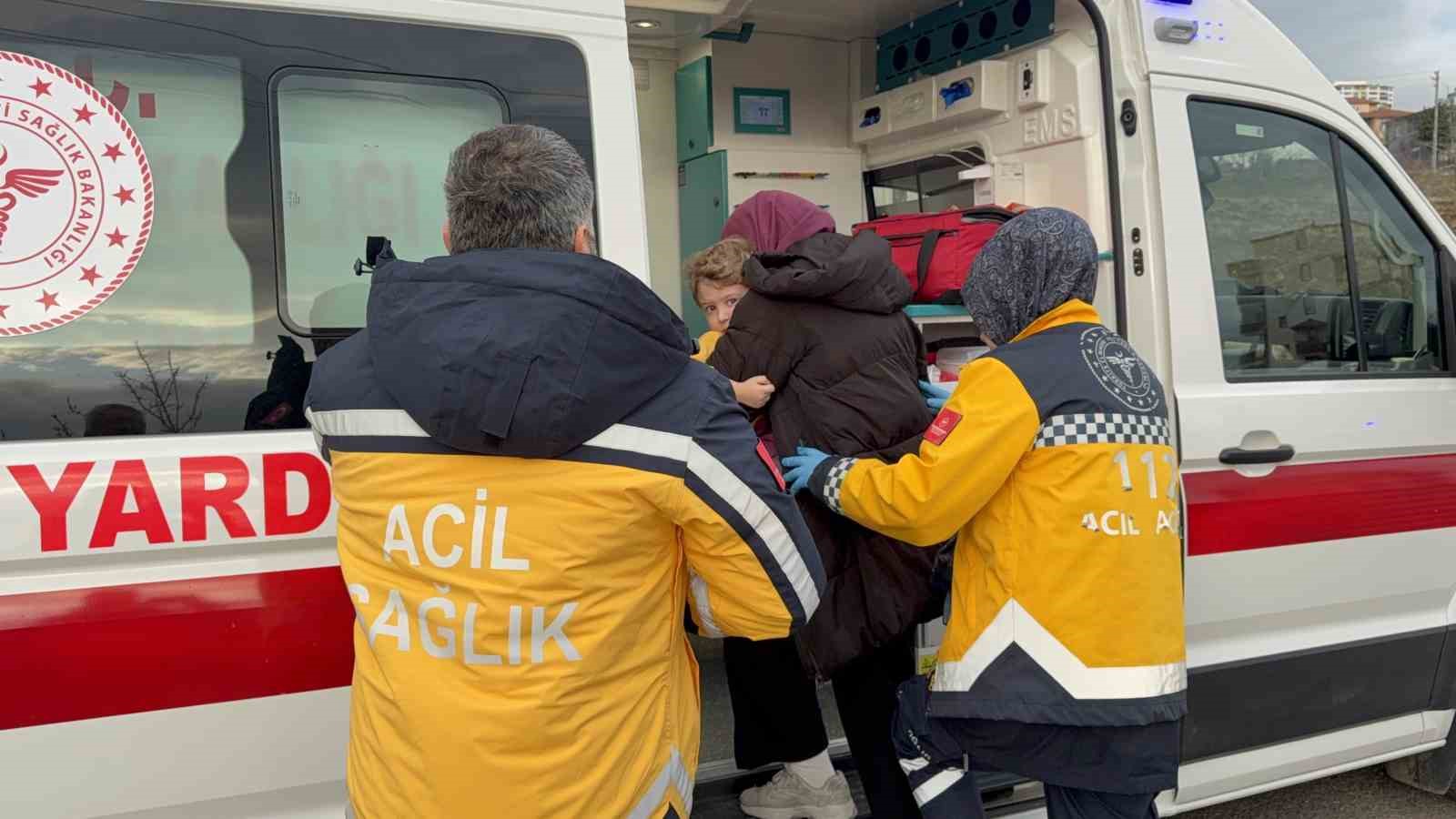 Samsun’da otomobil takla attı: 3 yaralı
