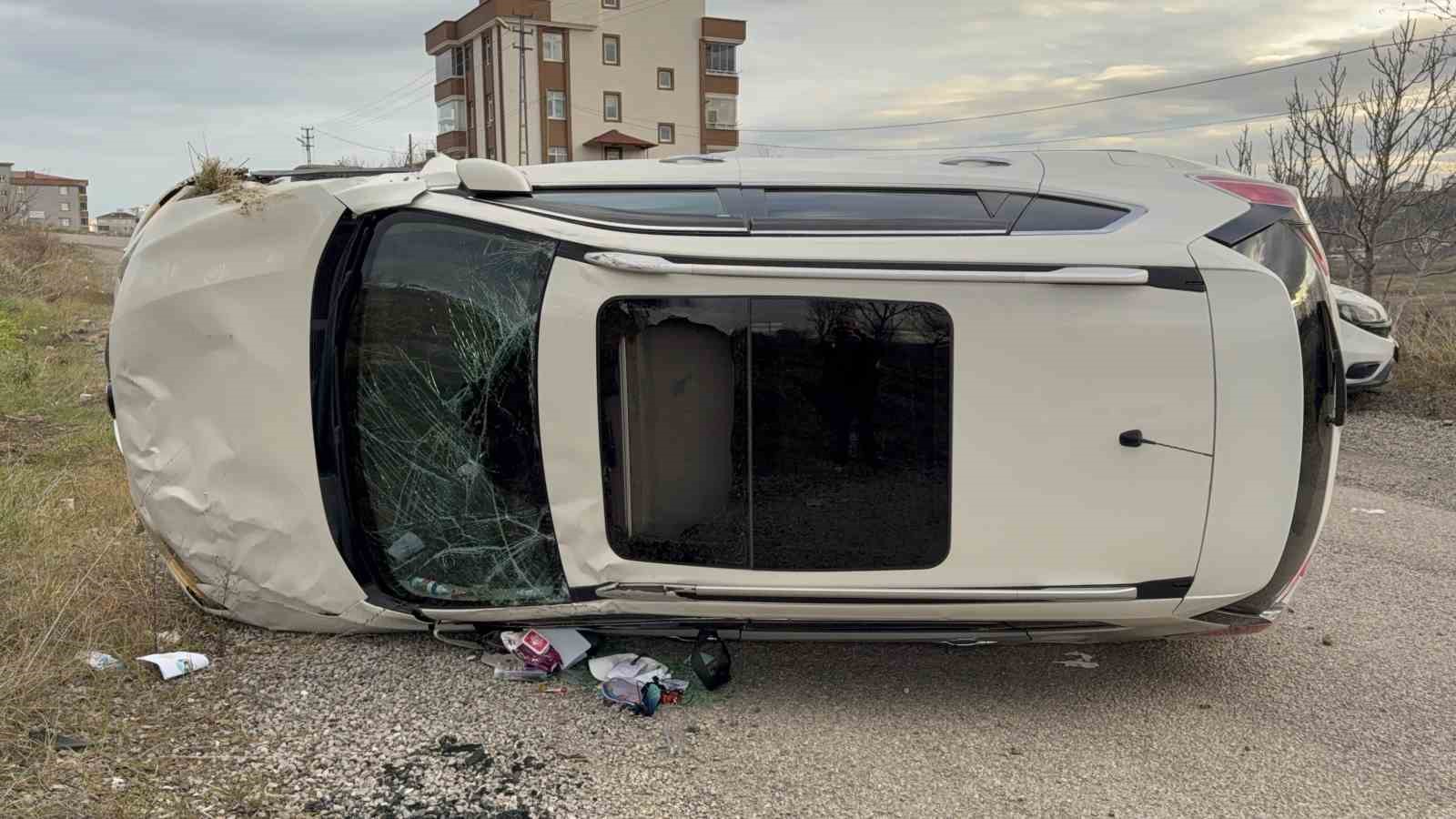 Samsun’da otomobil takla attı: 3 yaralı
