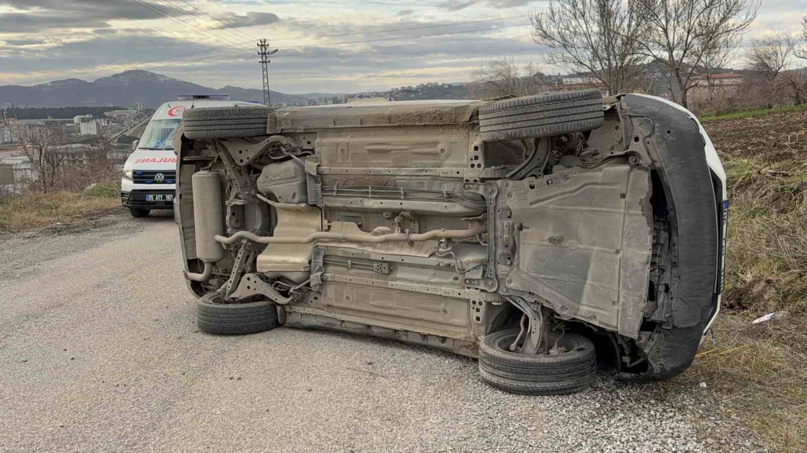 Samsun’da otomobil takla attı: 3 yaralı
