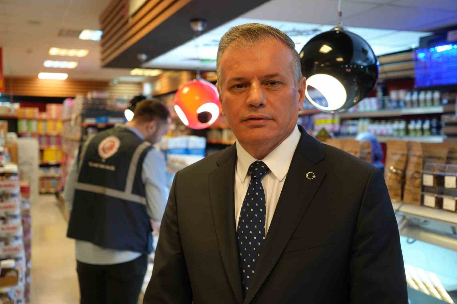 Samsun’da Ramazan denetimleri sıkılaştı: 470 bin ürün incelendi
Samsun’da Ramazan denetimleri sıkılaştı: 470 bin ürün incelendi