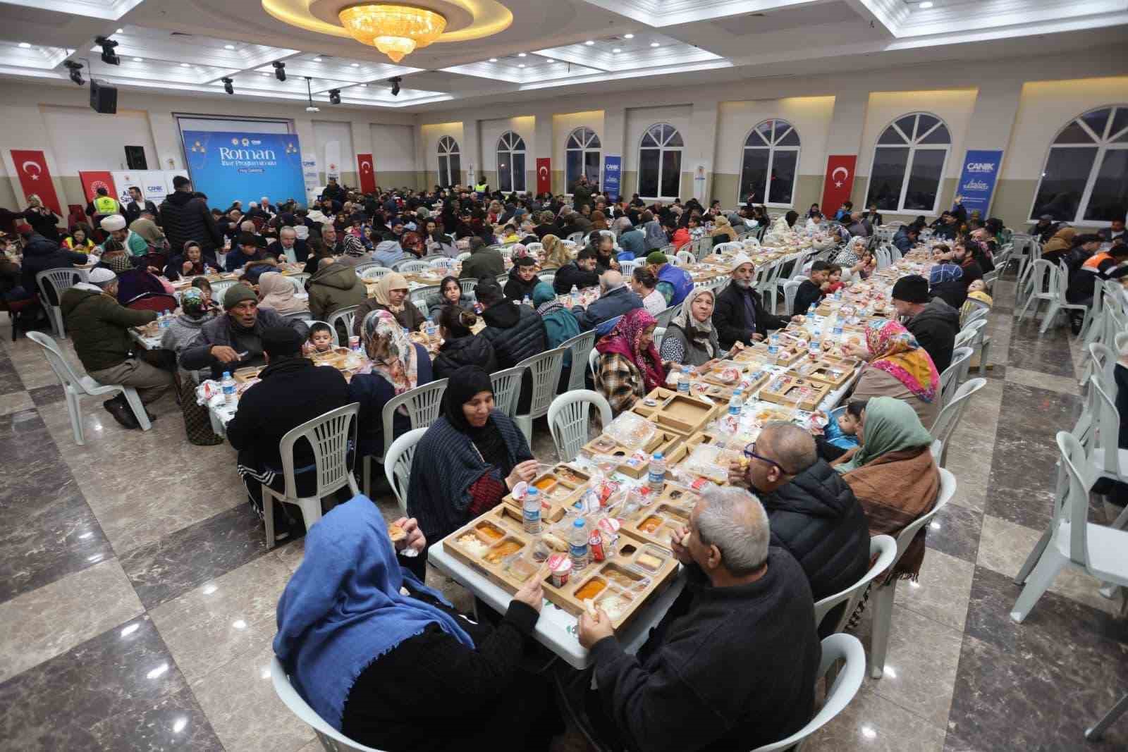 Samsun’da Roman iftarında birlik mesajı
Samsun’da Roman iftarında birlik mesajı