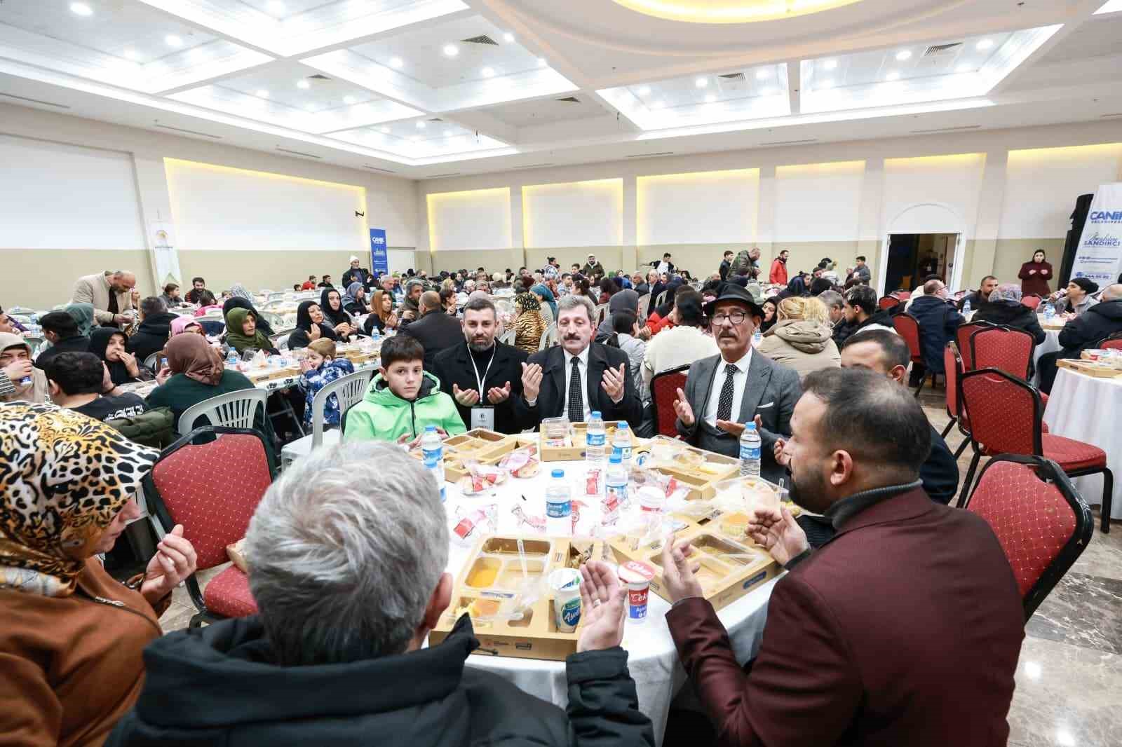 Samsun’da Roman iftarında birlik mesajı
Samsun’da Roman iftarında birlik mesajı