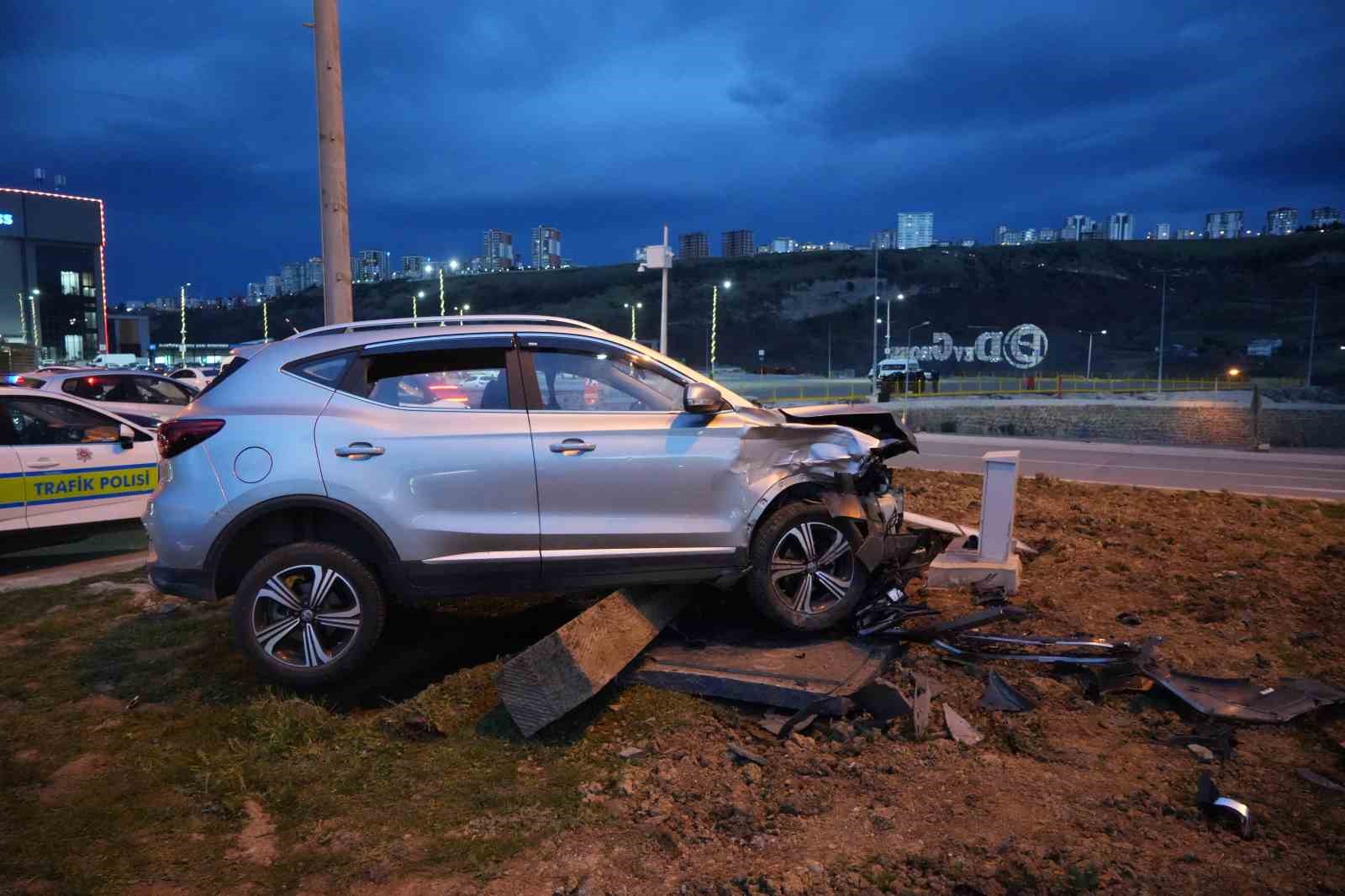 Samsun’da SUV tipi araçlar çarpıştı: 2 yaralı
