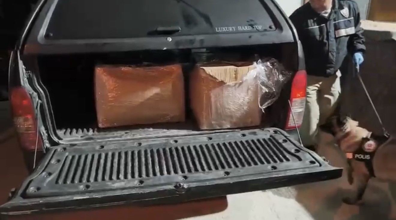 Samsun’da uyuşturucu operasyonunda 165 bin hap ele geçirildi
