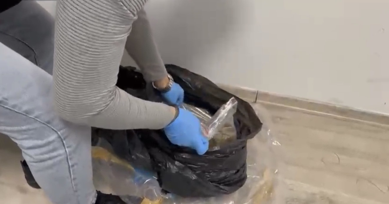 Samsun’da uyuşturucu ve ruhsatsız silah ele geçirildi
