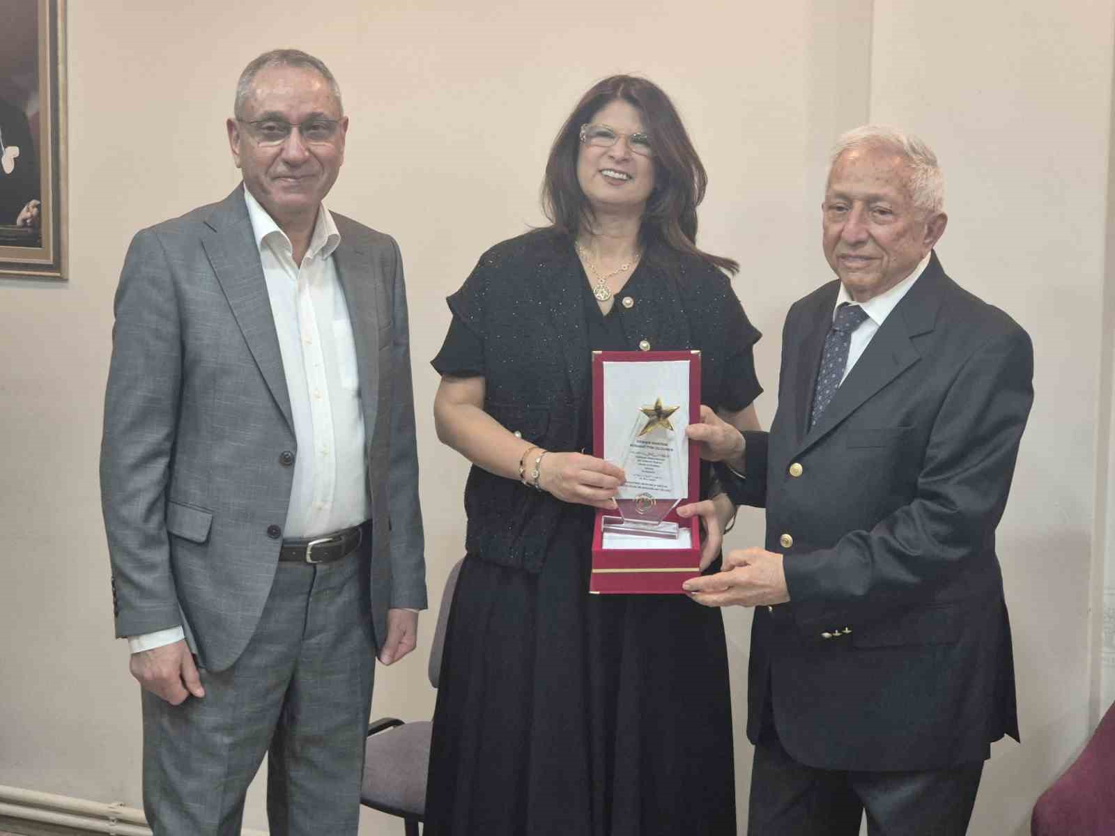 Samsun’da yeni ‘Şeyh-ül Etibba’ belli oldu
Samsun’da yeni ‘Şeyh-ül Etibba’ belli oldu