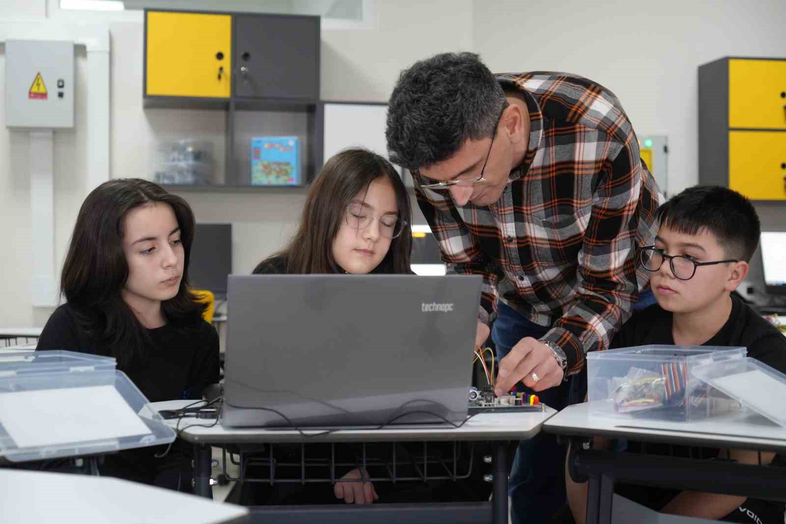 Samsun’da yenilikçi sınıf dönemi: Maarif modeliyle eğitimde yeni vizyon
