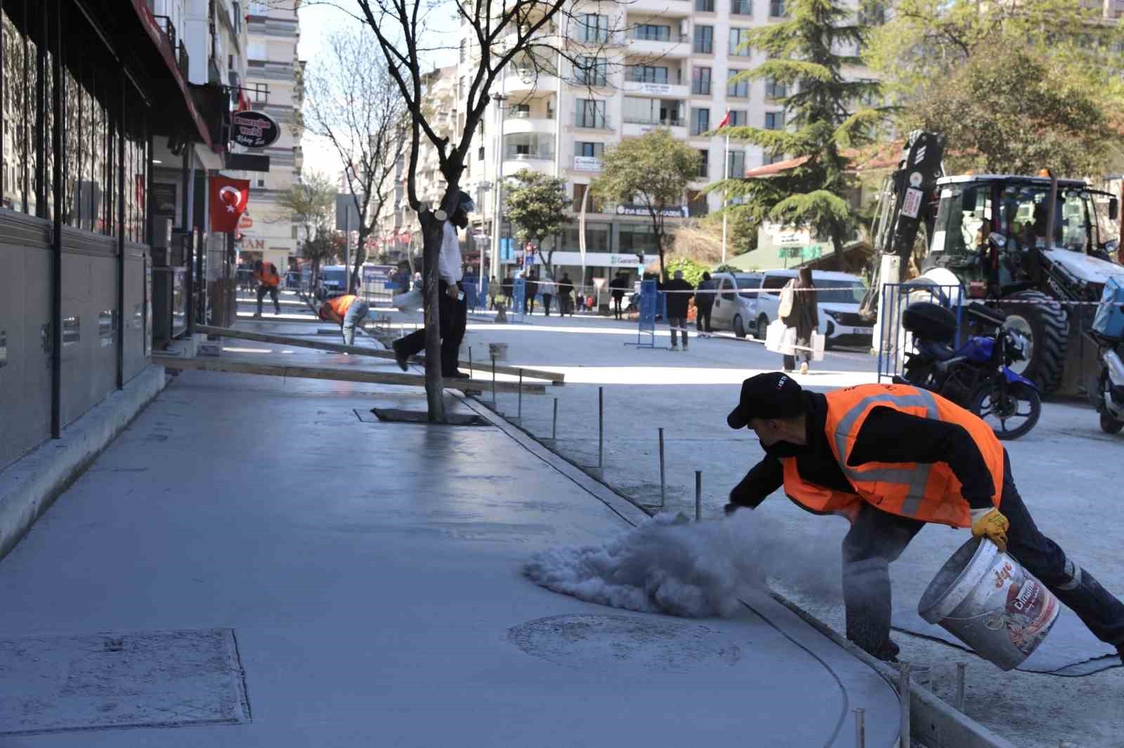 Samsun’da yol ve kaldırımlar yenileniyor

