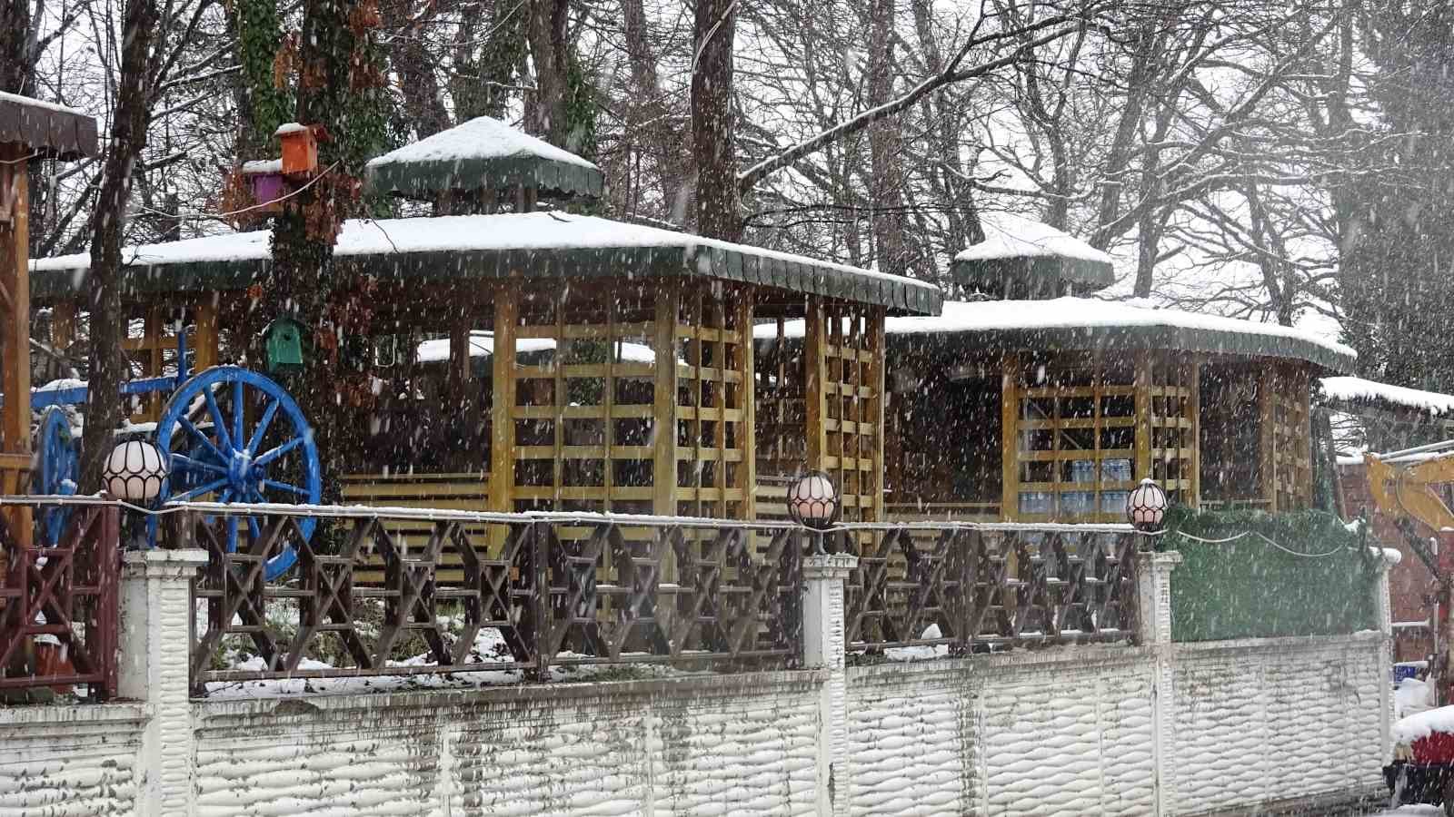 Samsun’da yüksek kesimler beyaza büründü
