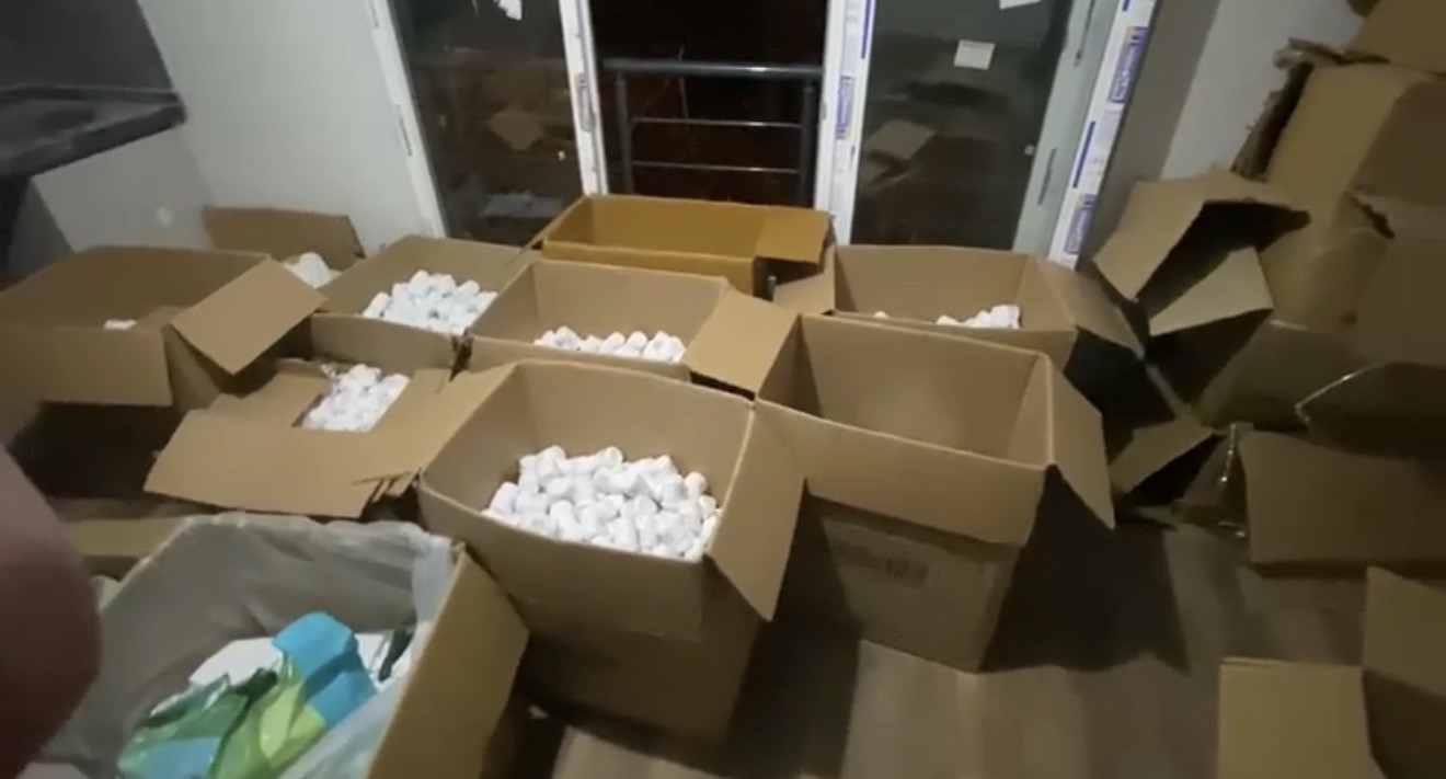 Samsun’da zehir tacirlerine ağır darbe: 421 bin hap ele geçirildi

