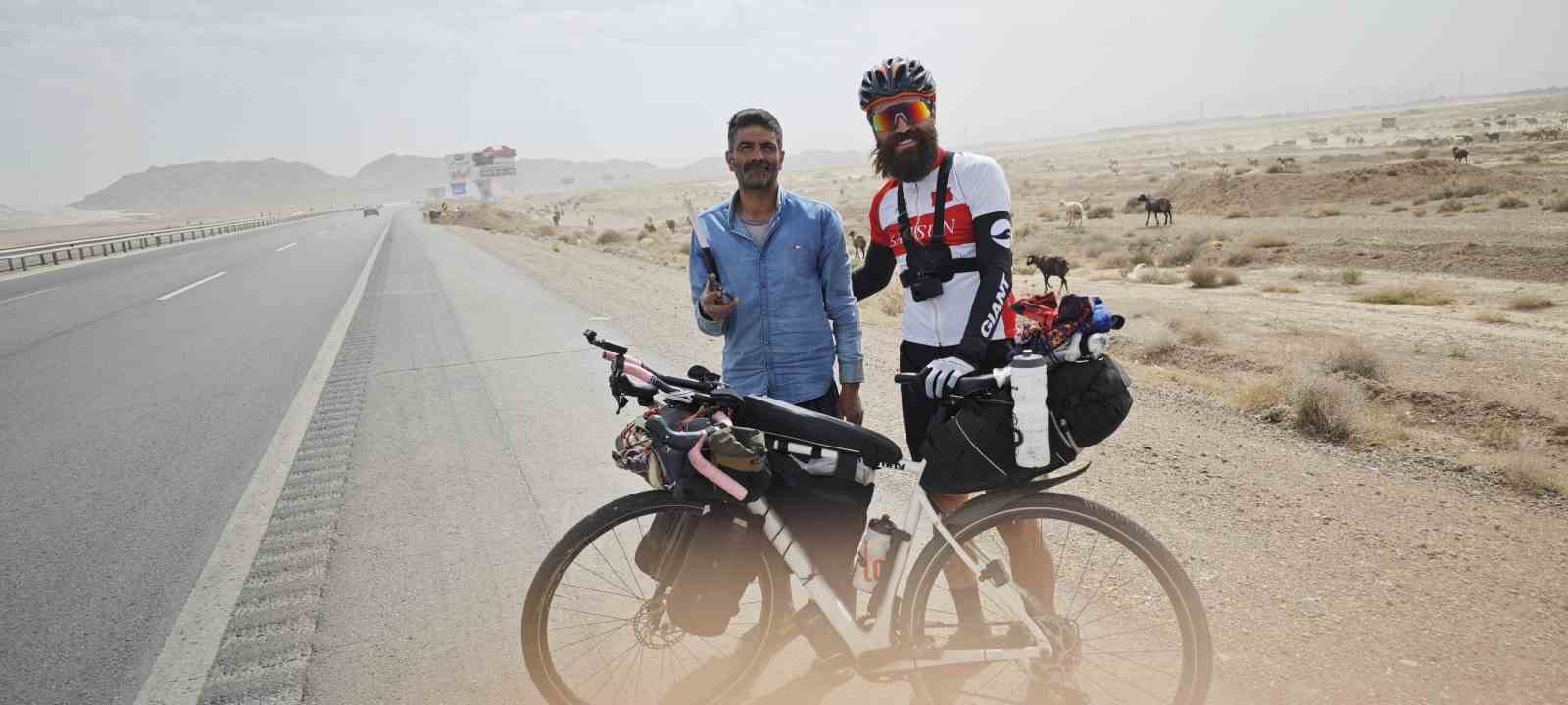 Samsun’dan dünyanın zirvesine 7 bin kilometrelik pedal
Samsun’dan dünyanın zirvesine 7 bin kilometrelik pedal