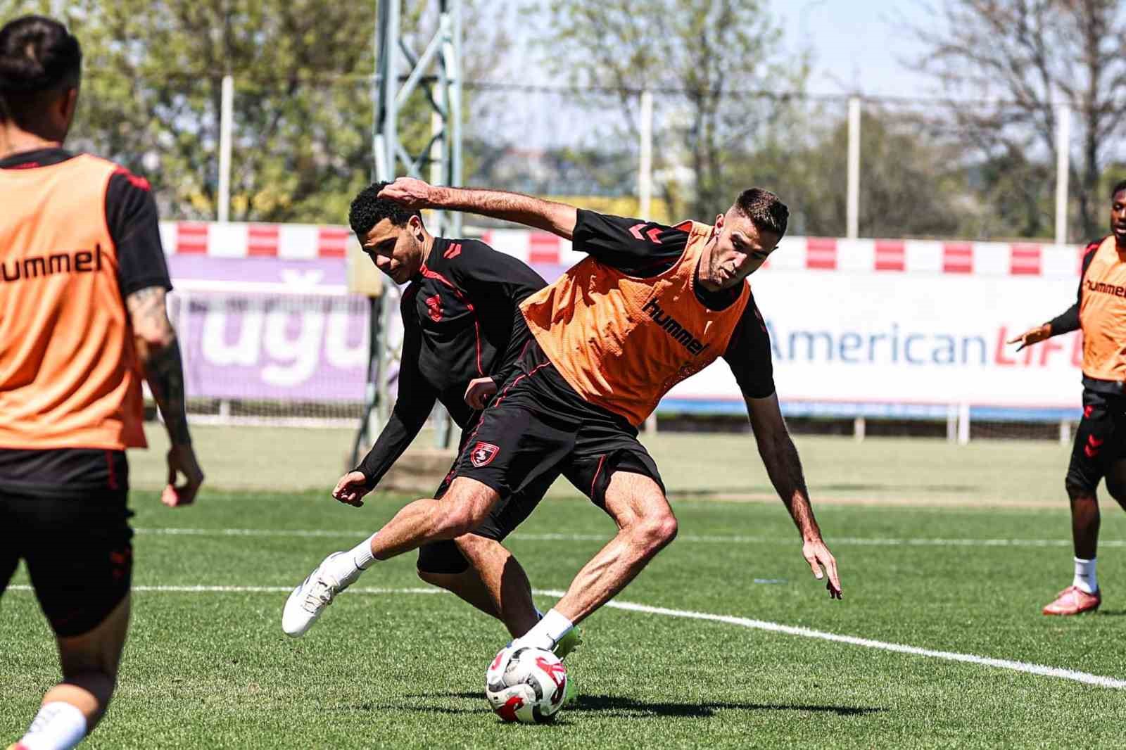 Samsunspor, ara vermeden Alanyaspor hazırlıklarına başladı
