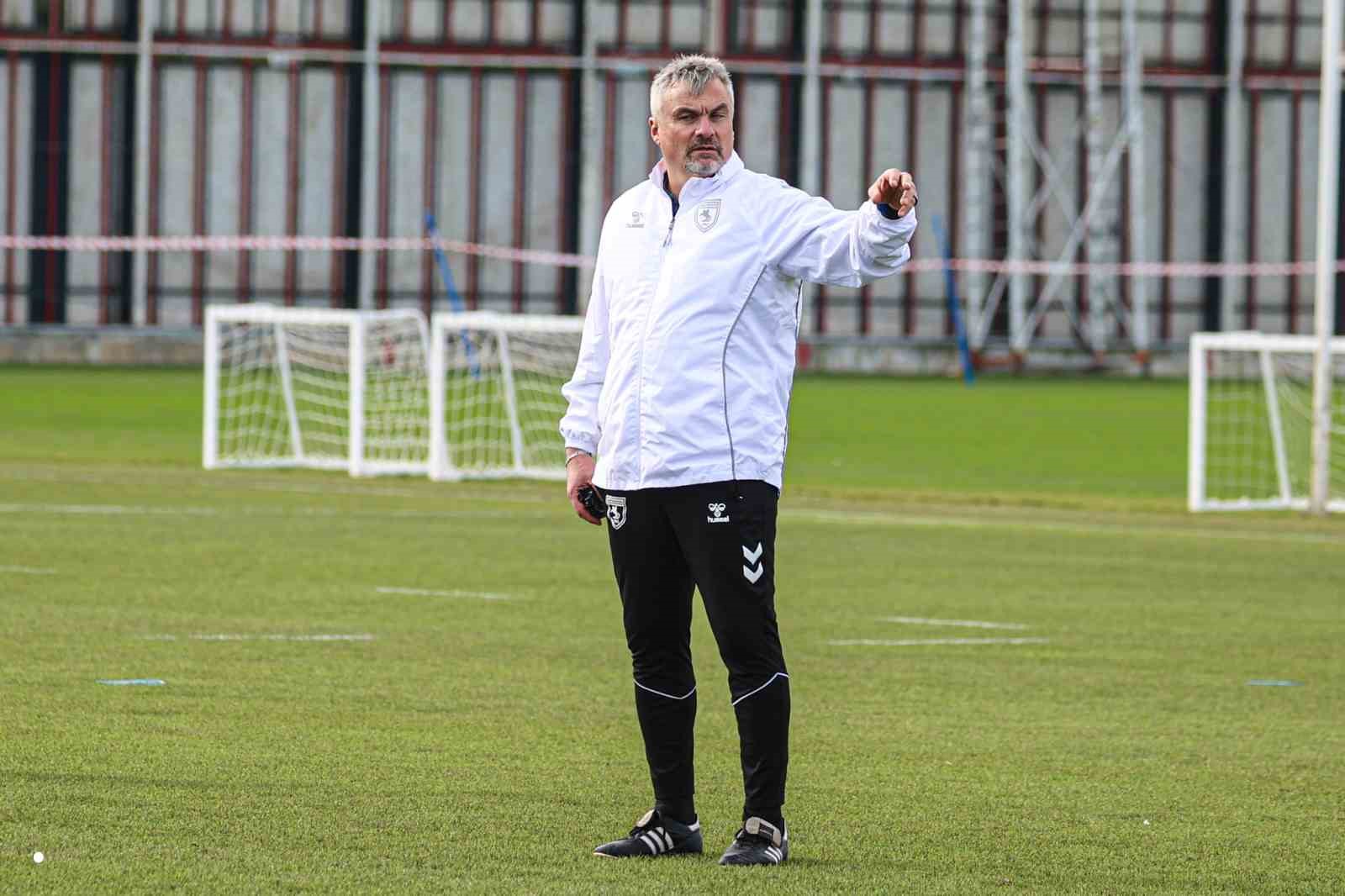 Samsunspor, Kasımpaşa maçı için İstanbul’a gitti
