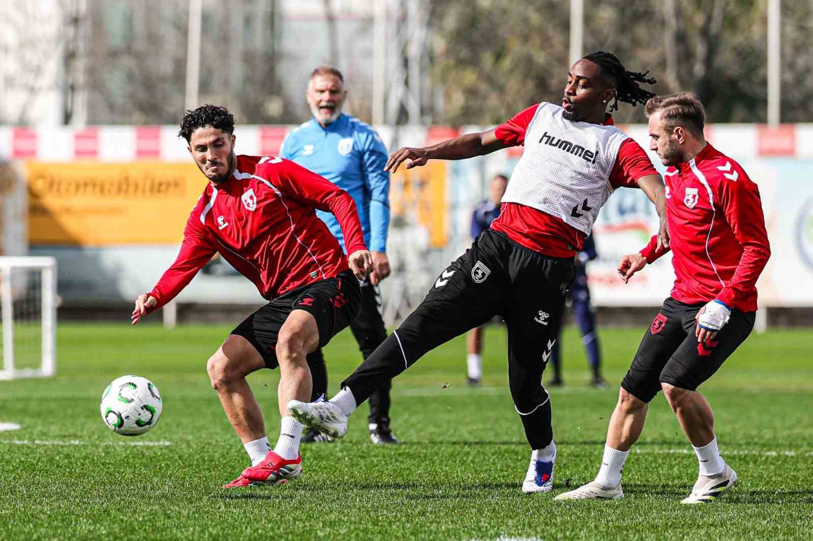 Samsunspor, KF Shkndija maçı hazırlıklarını tamamladı
