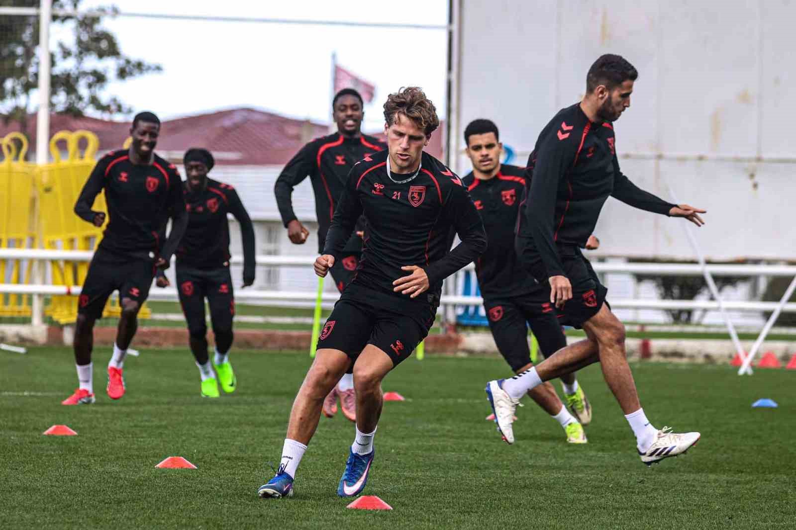 Samsunspor, Konyaspor engelini kayıpsız geçmek istiyor
