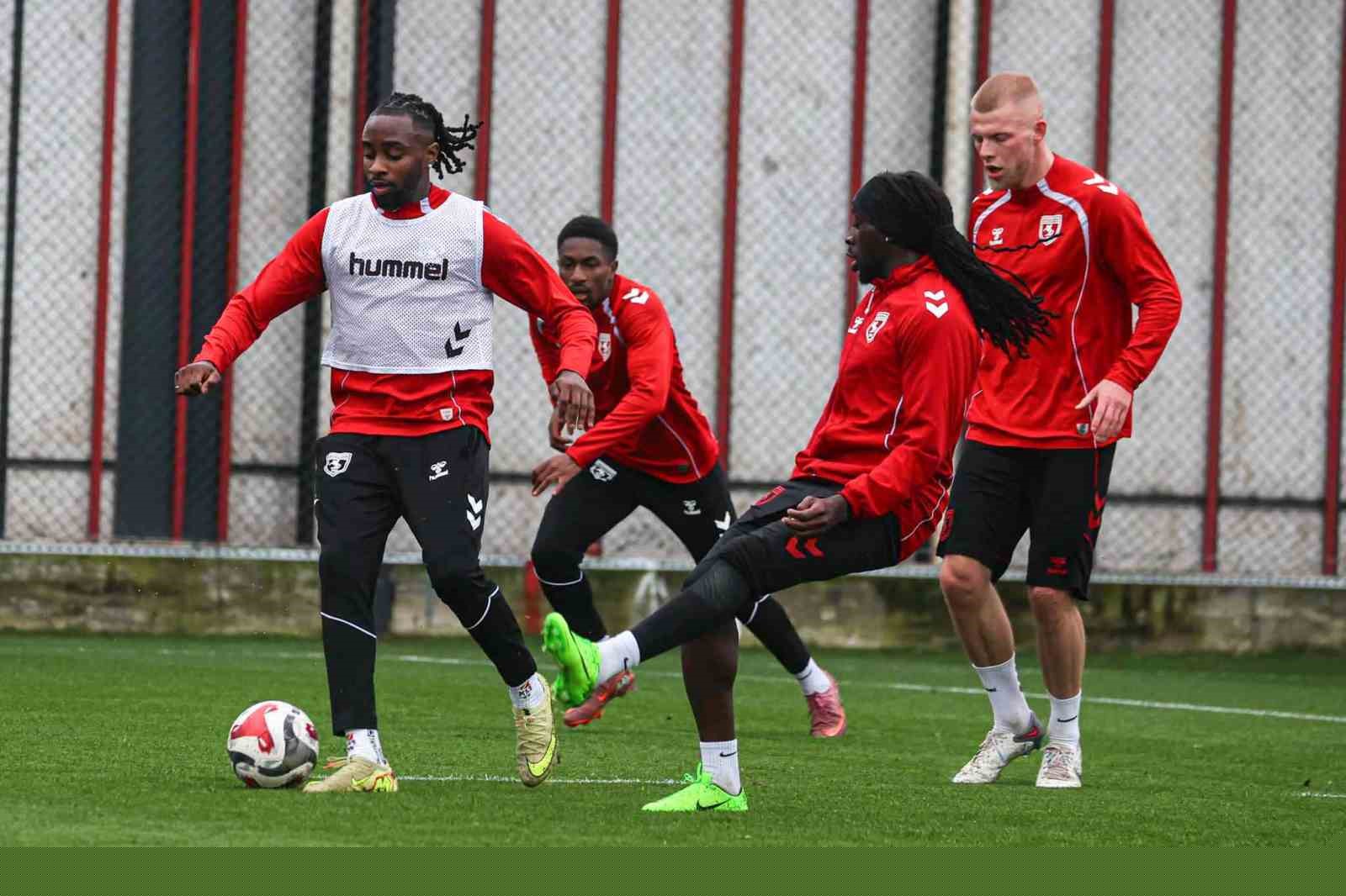 Samsunspor, Konyaspor maçı hazırlıklarına başladı
