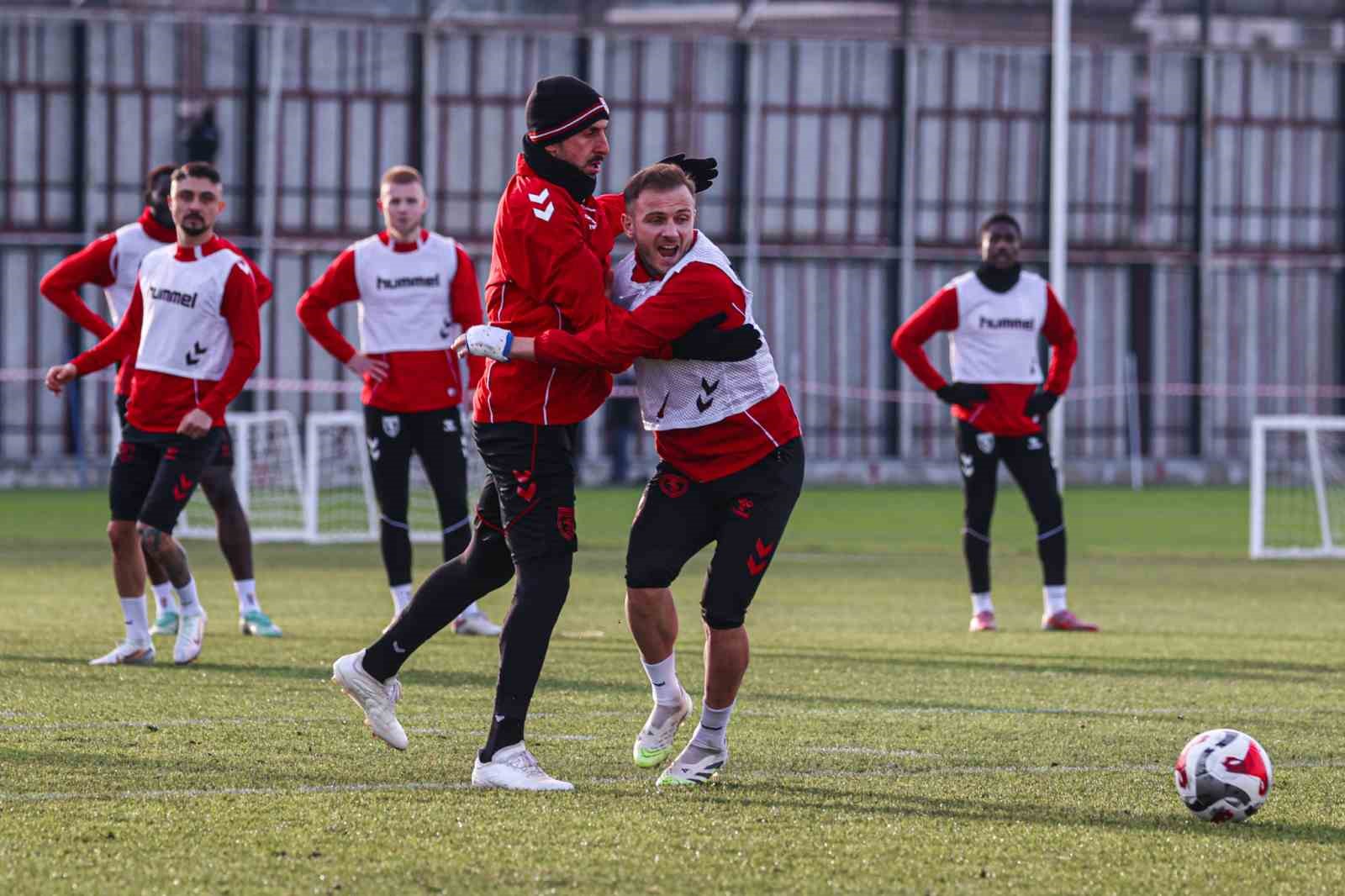 Samsunspor’dan sakatlık bilgilendirmesi
Samsunspor’dan sakatlık bilgilendirmesi