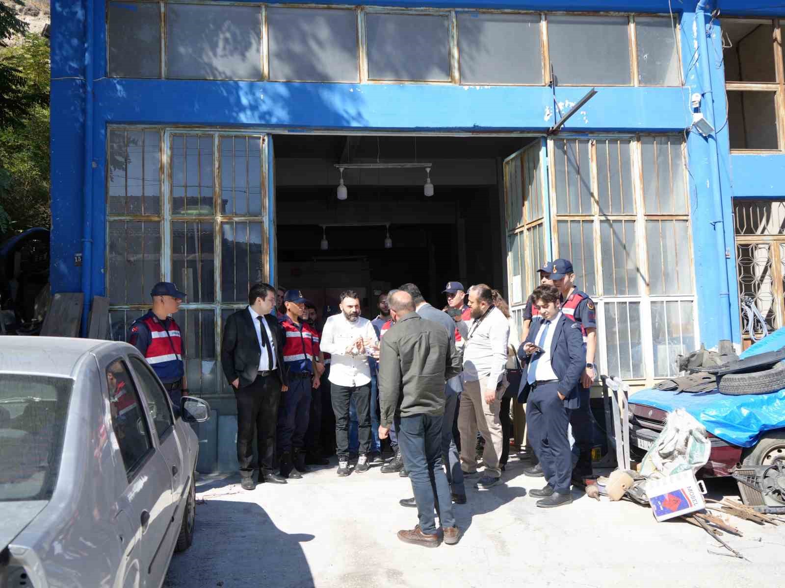 Sanayi sitesindeki cinayette iki kardeşe 16 yıl ve 23 yıl hapis cezası
