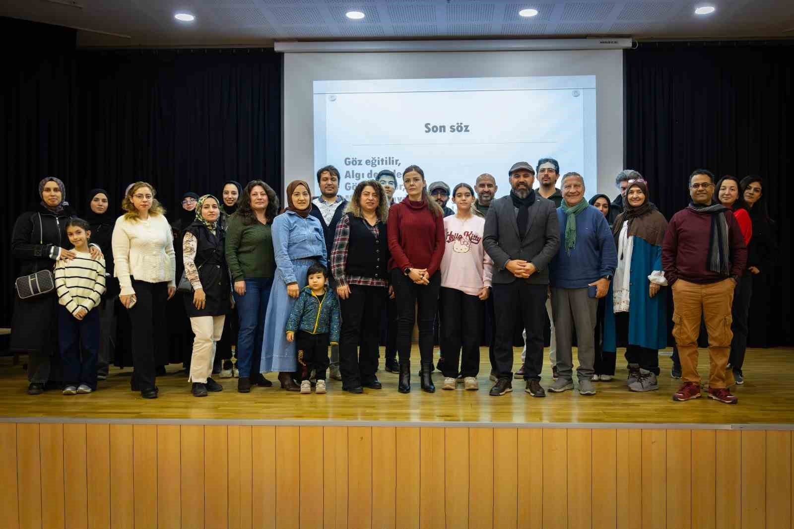 Sancaktepe’de fotoğrafın "Gerçek Hikâyeleri" konuşuldu
Sancaktepe’de fotoğrafın "Gerçek Hikâyeleri" konuşuldu
