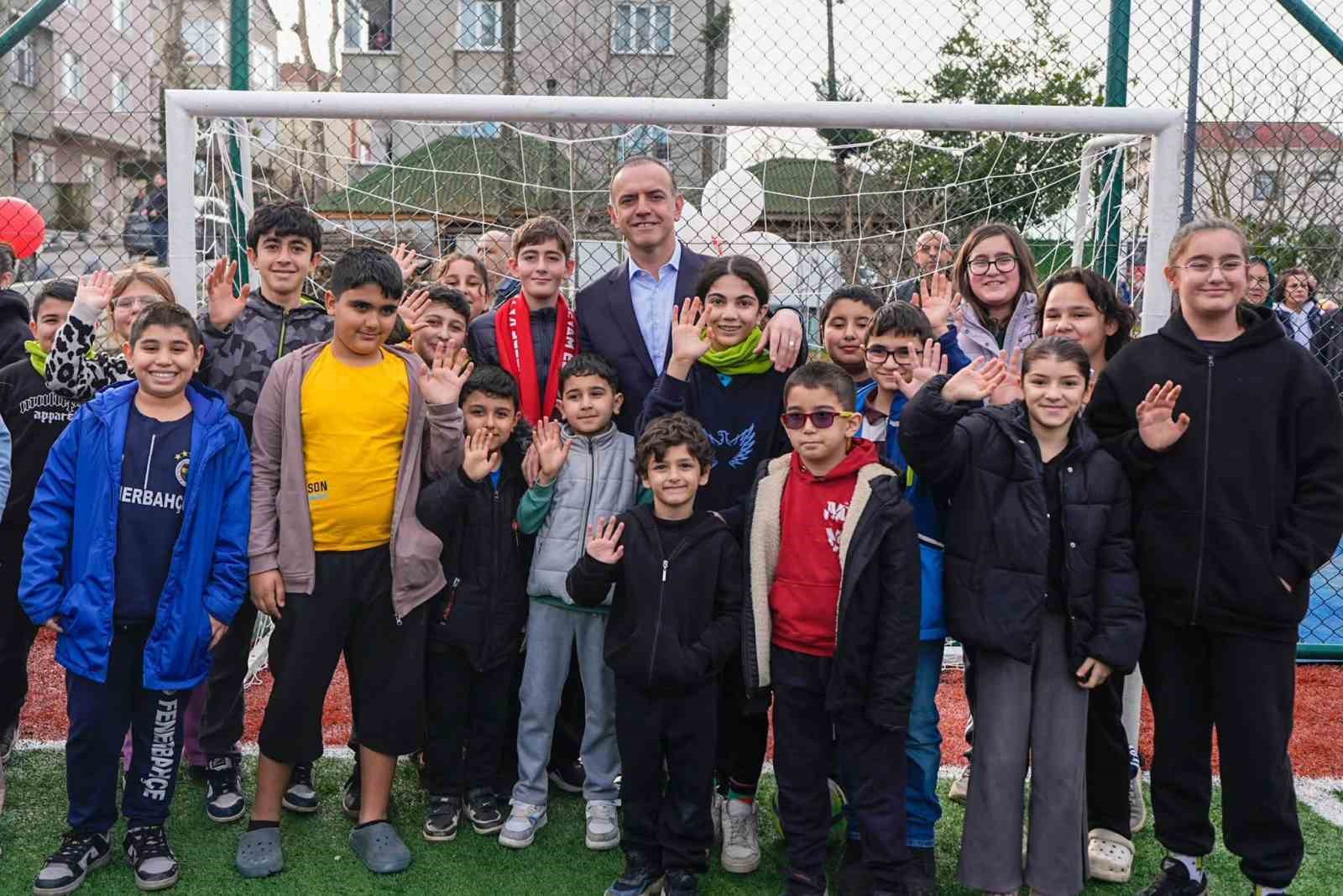 Sancaktepe’de Yaşar Kemal Yürüyüş Yolu ve Spor Alanı hizmete açıldı
