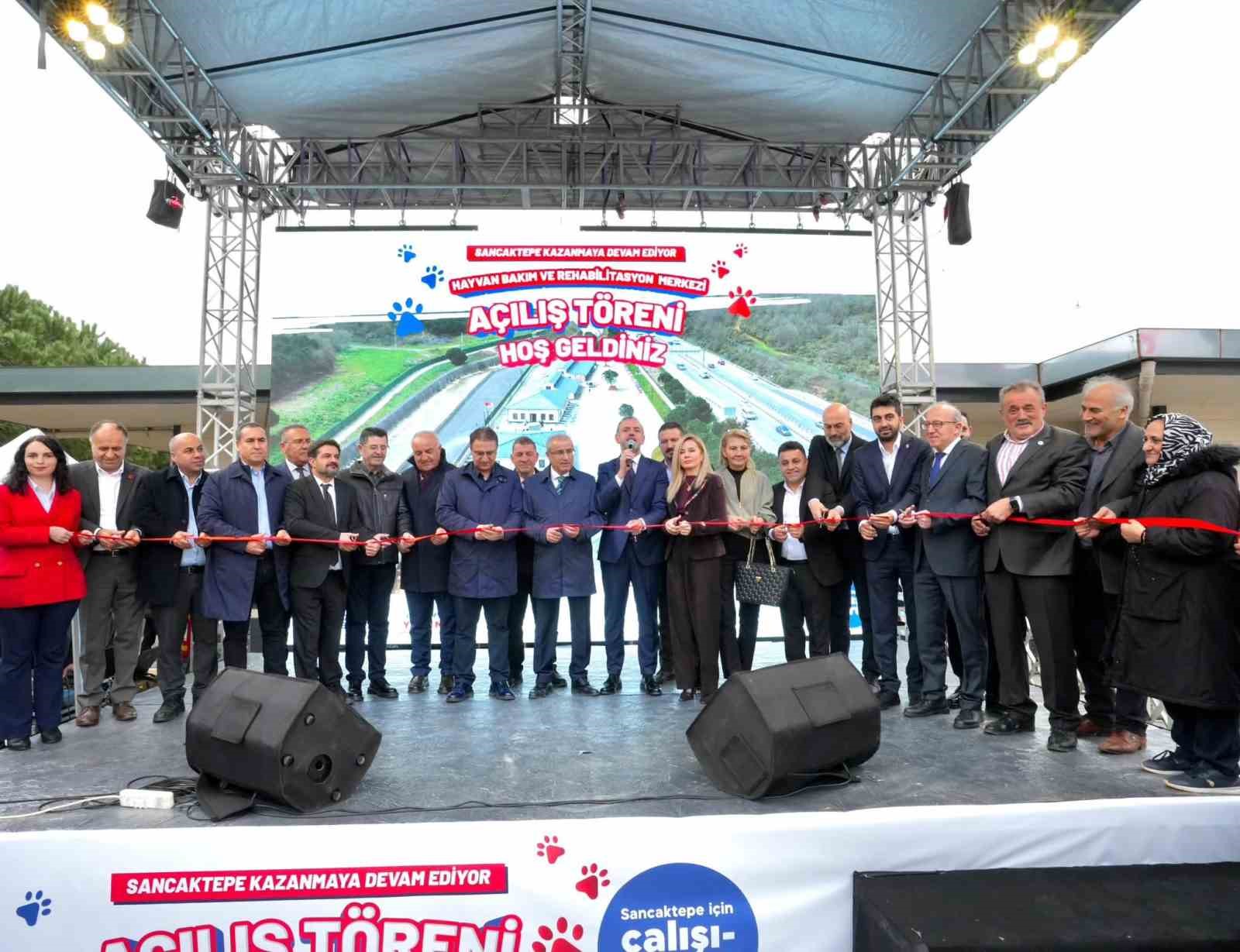 Sancaktepe’den sokaktaki can dostları için dev yatırım: Tam donanımlı rehabilitasyon merkezi hizmete açıldı
Sancaktepe’den sokaktaki can dostları için dev yatırım: Tam donanımlı rehabilitasyon merkezi hizmete açıldı