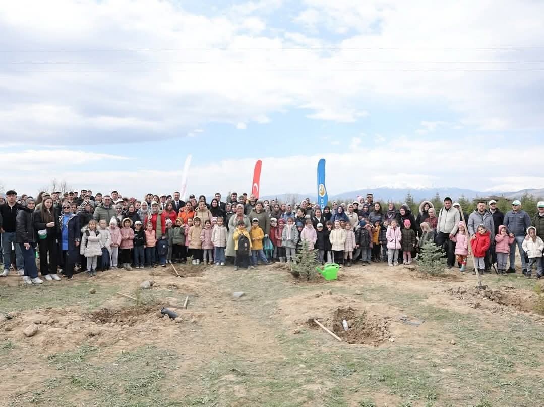 Sandıklı’da ‘Türkiye’nin gücü orman’ etkinliği
