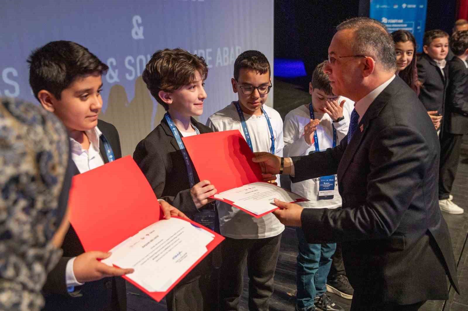 SANKO Okulları TÜBİTAK bölge finallerinde iki birincilik kazandı
